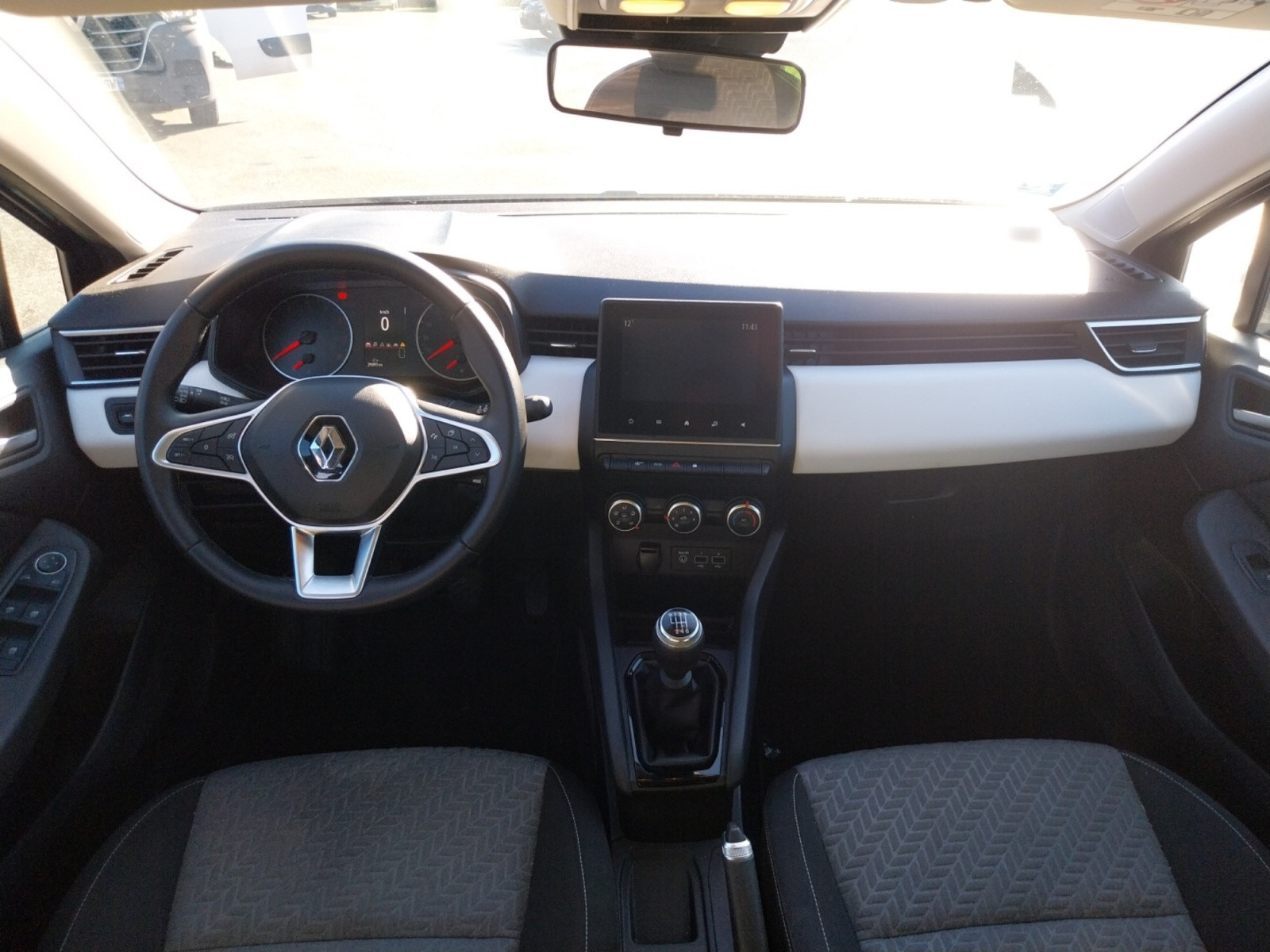 Vente en ligne Renault Clio 5 Clio TCe 100 GPL au prix de 14 890 €