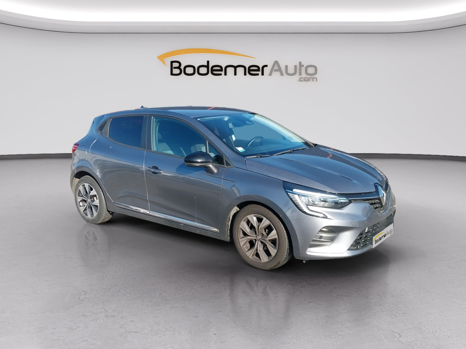 Vente en ligne Renault Clio 5 Clio TCe 100 GPL au prix de 14 890 €