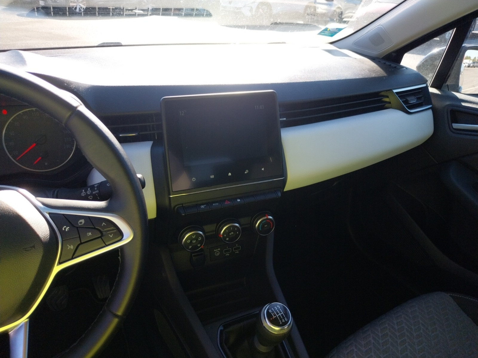 Vente en ligne Renault Clio 5 Clio TCe 100 GPL au prix de 14 890 €