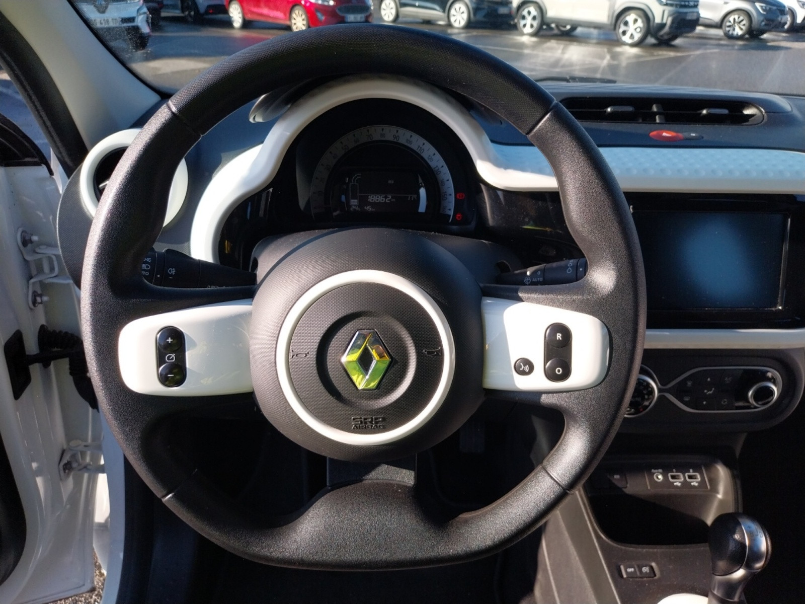 Vente en ligne Renault Twingo Electrique Twingo III E-Tech au prix de 12 990 €