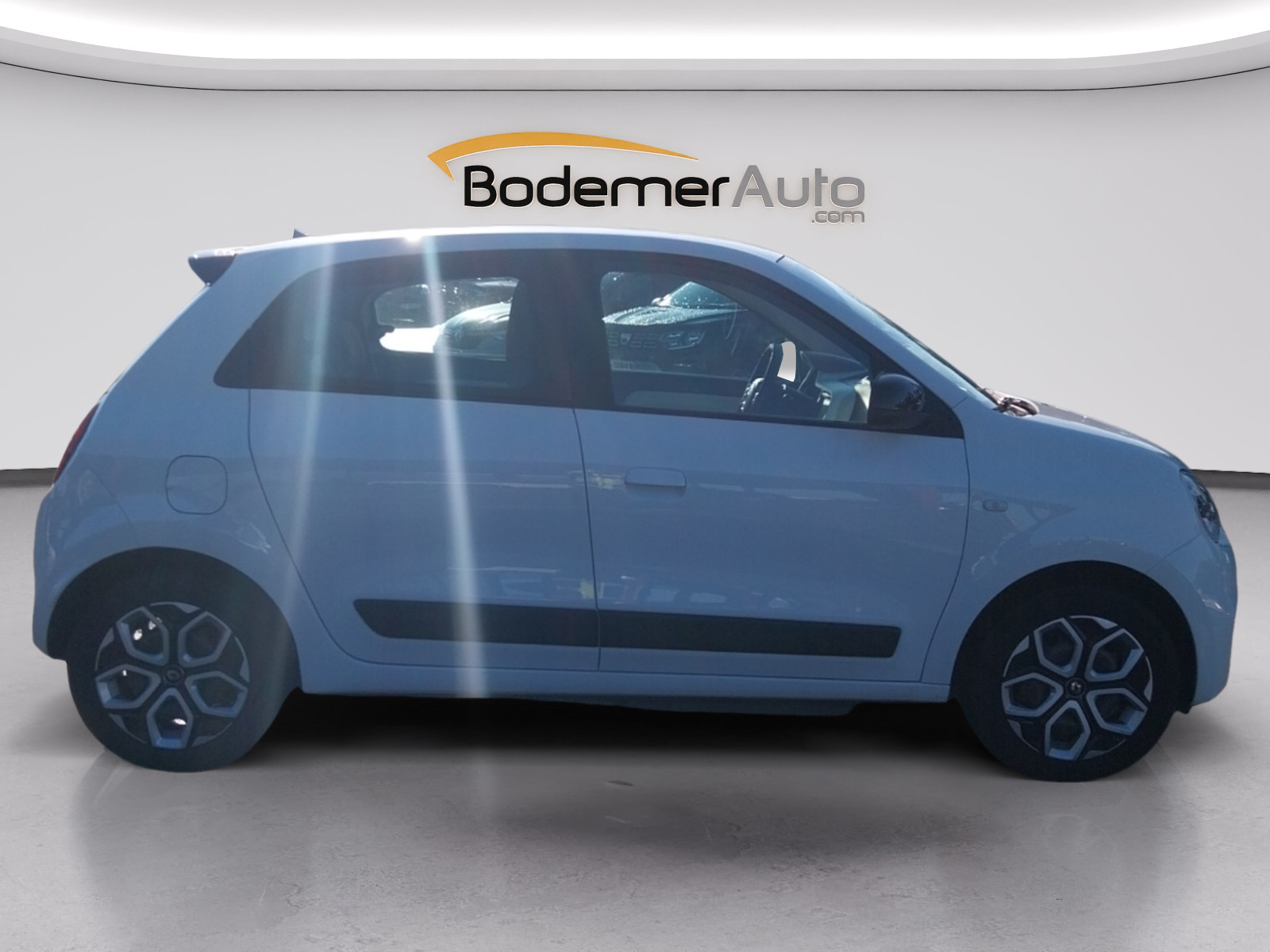 Vente en ligne Renault Twingo Electrique Twingo III E-Tech au prix de 12 990 €