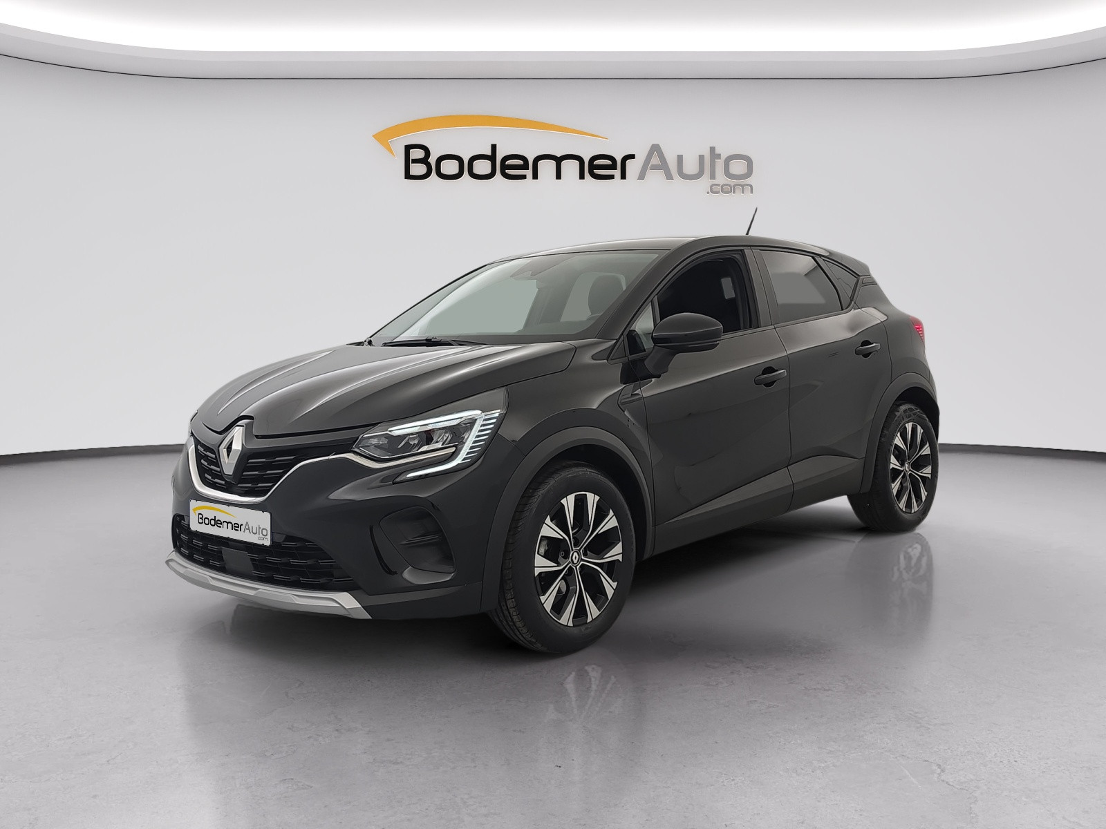 Renault Captur  TCe 90 occasion de 2024 en vente à Lorient
