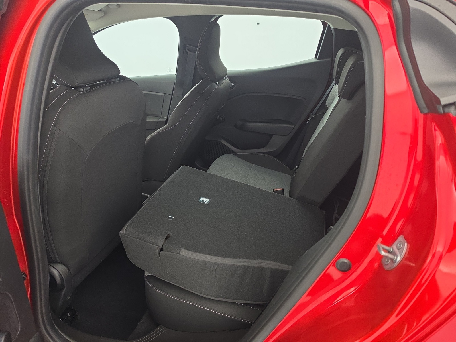 Vente en ligne Renault Clio 5 Clio Blue dCi 100 au prix de 15 290 €