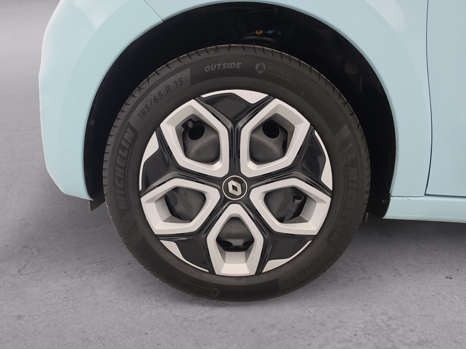 Vente en ligne Renault Twingo 3  SCe 65 au prix de 12 990 €