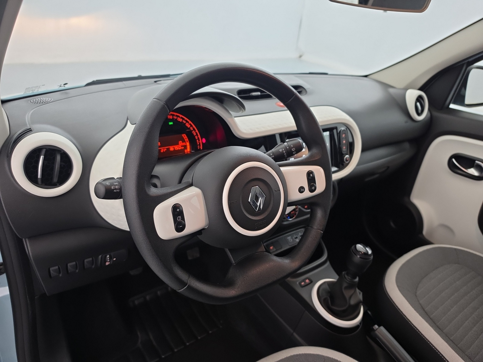 Vente en ligne Renault Twingo 3  SCe 65 au prix de 12 990 €