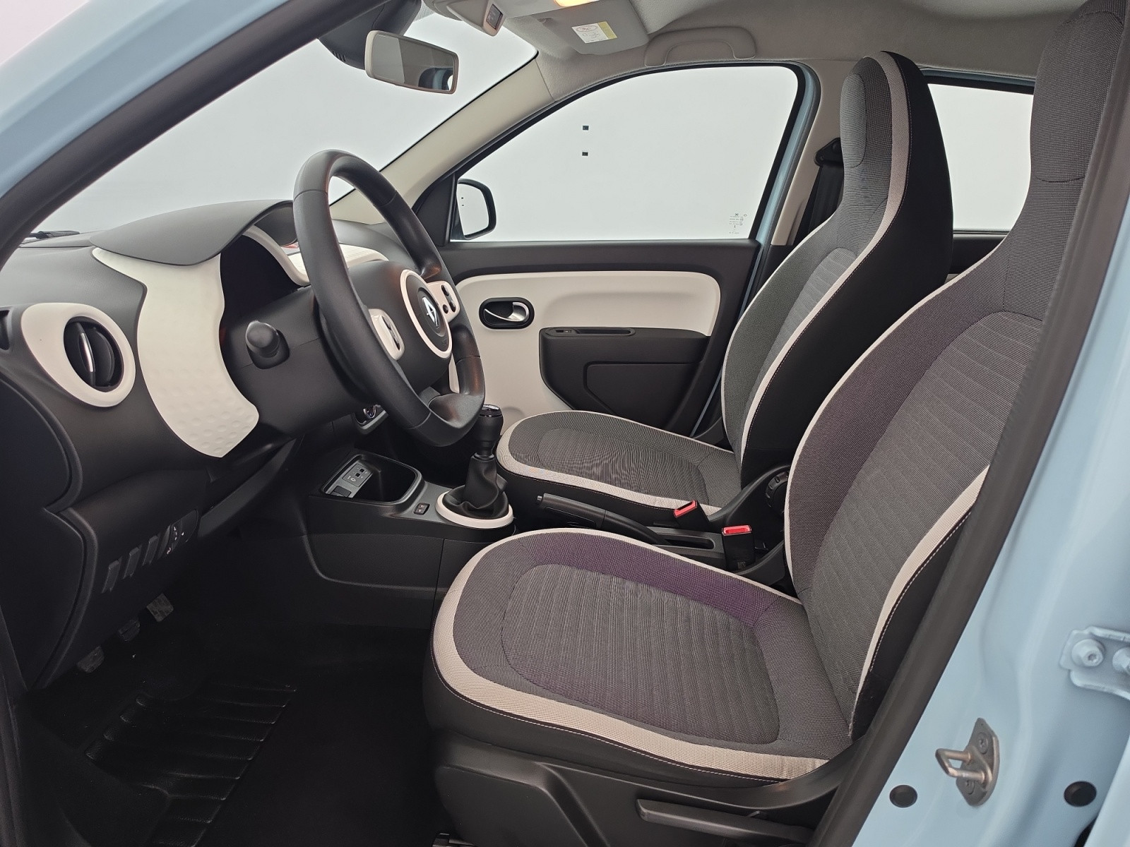 Vente en ligne Renault Twingo 3  SCe 65 au prix de 12 990 €