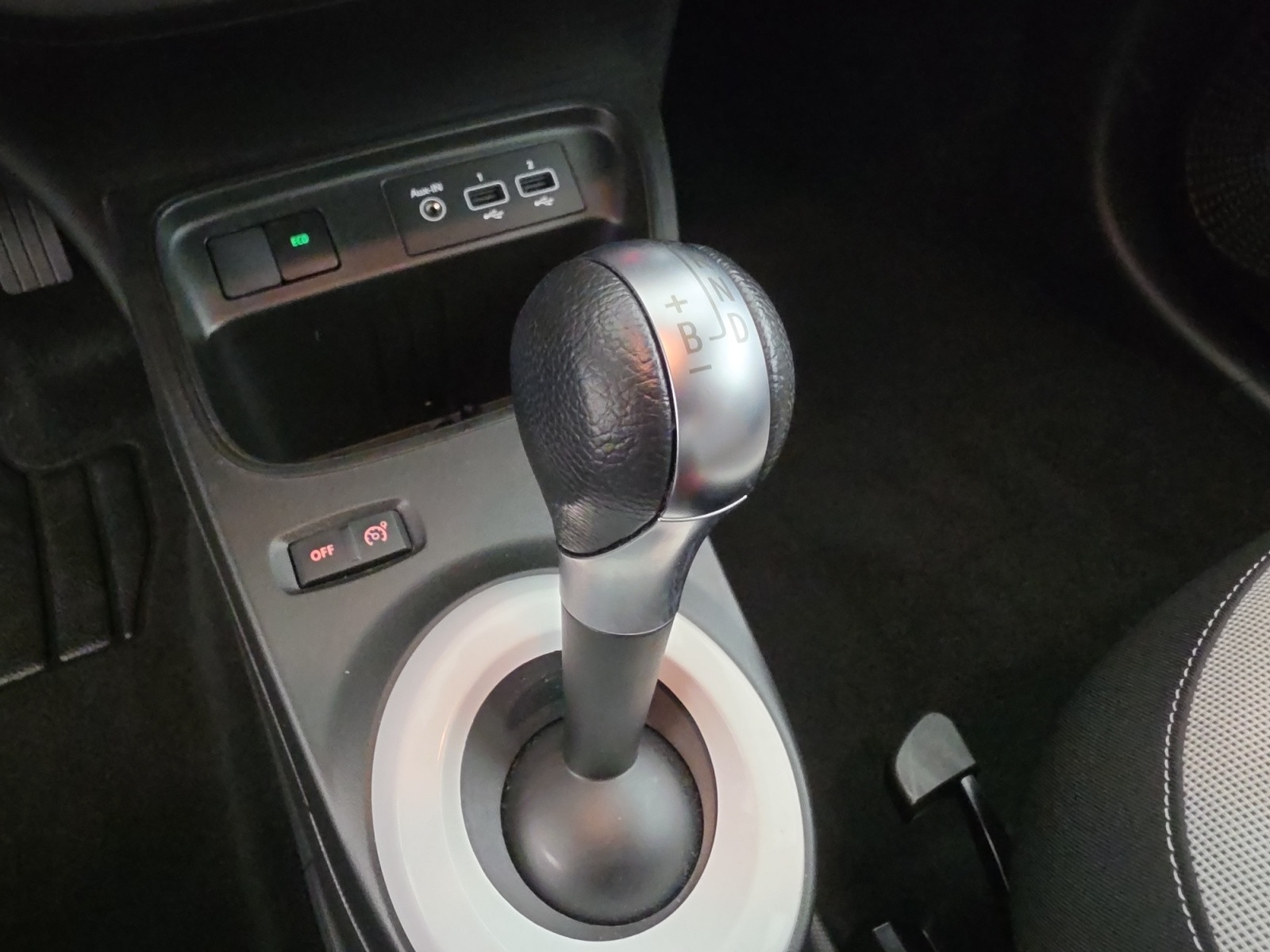 Vente en ligne Renault Twingo Electrique Twingo III E-Tech au prix de 12 990 €