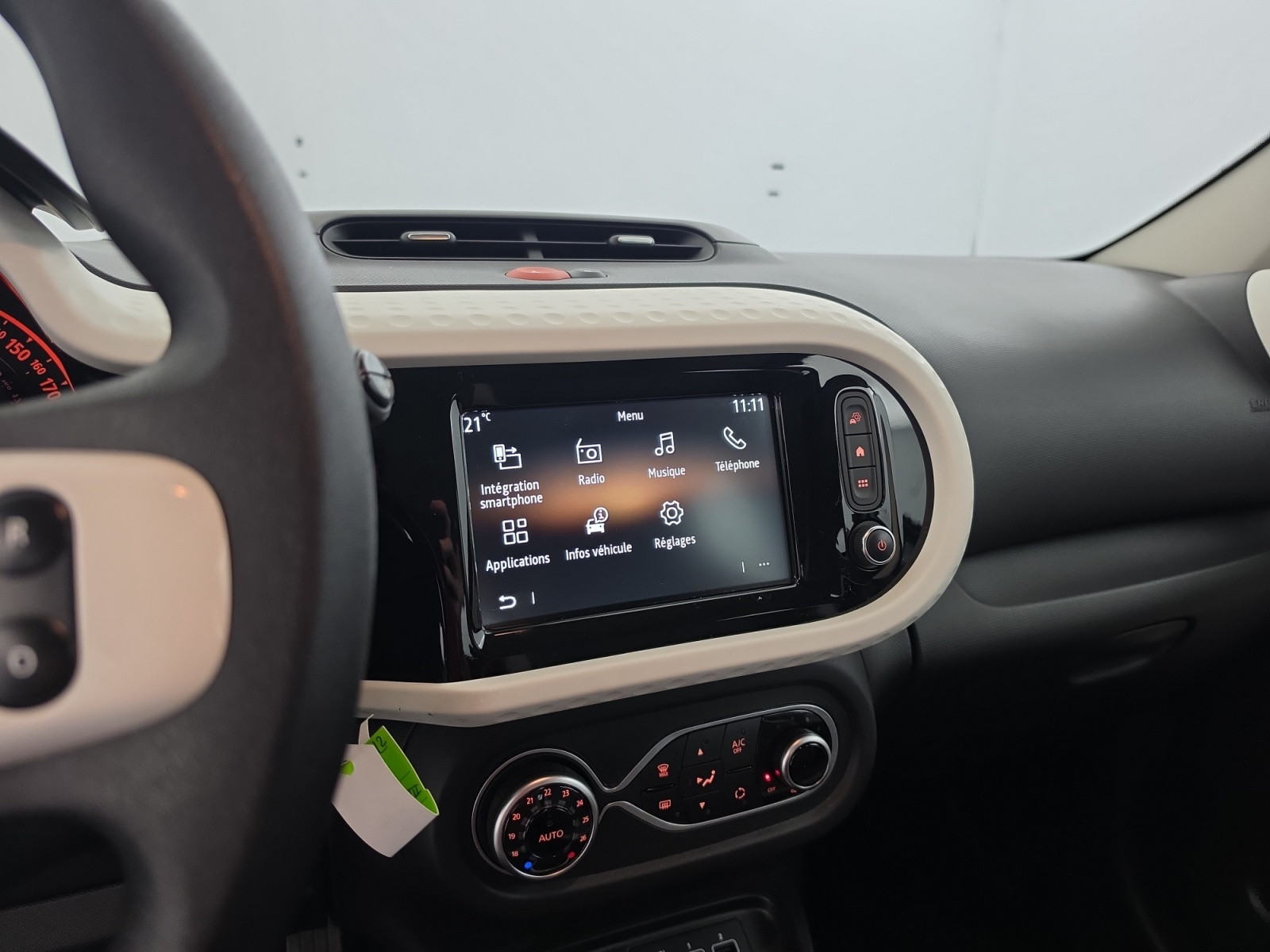 Vente en ligne Renault Twingo 3  SCe 65 au prix de 12 990 €