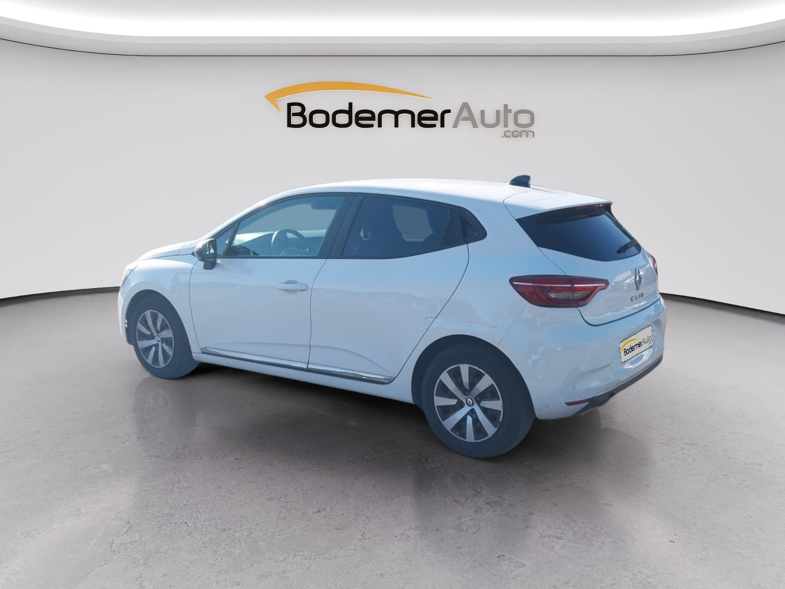Vente en ligne Renault Clio 5 Clio SCe 65 au prix de 12 990 €