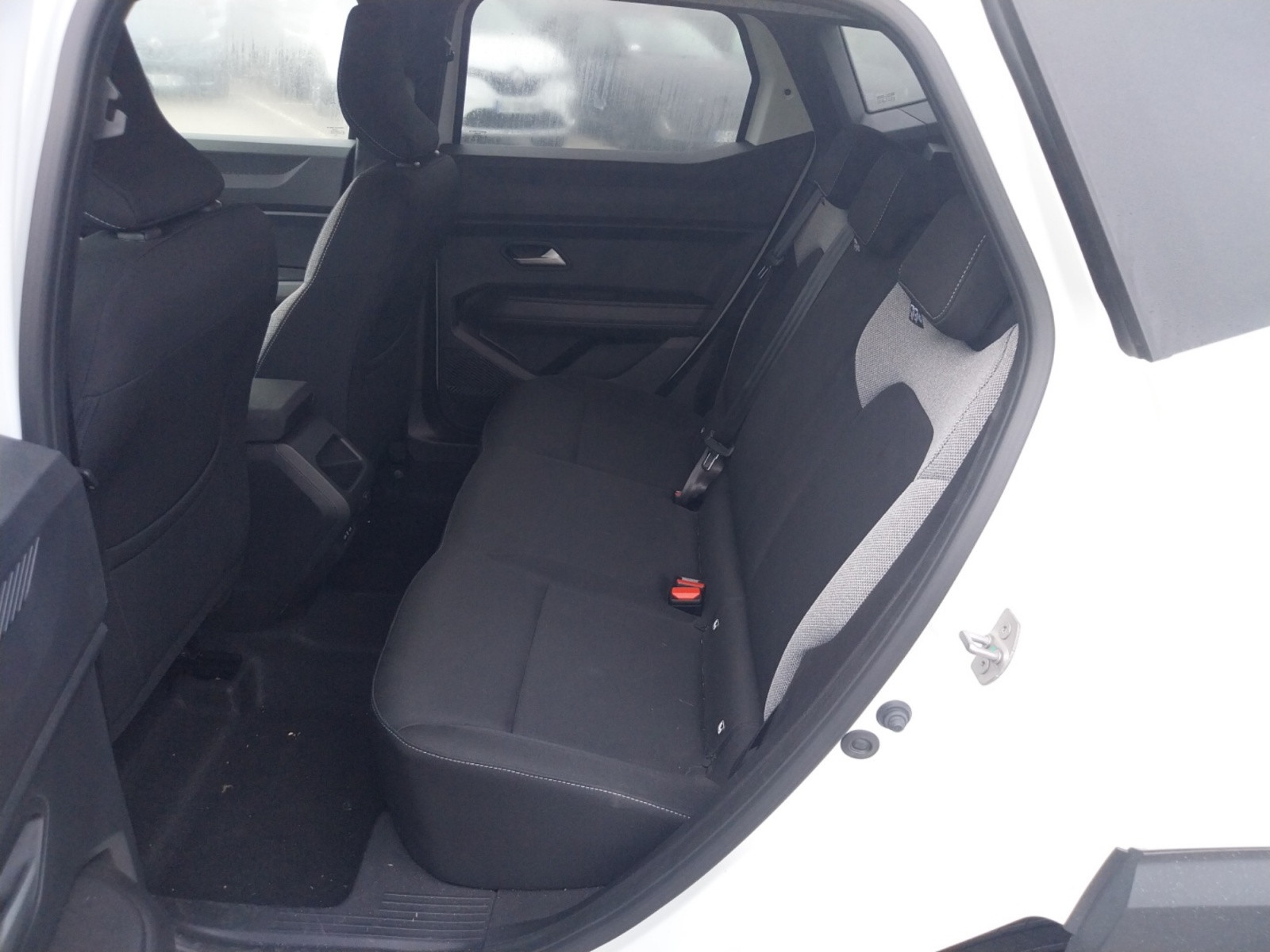 Vente en ligne Dacia Duster  Mild Hybrid 140 au prix de 25 490 €