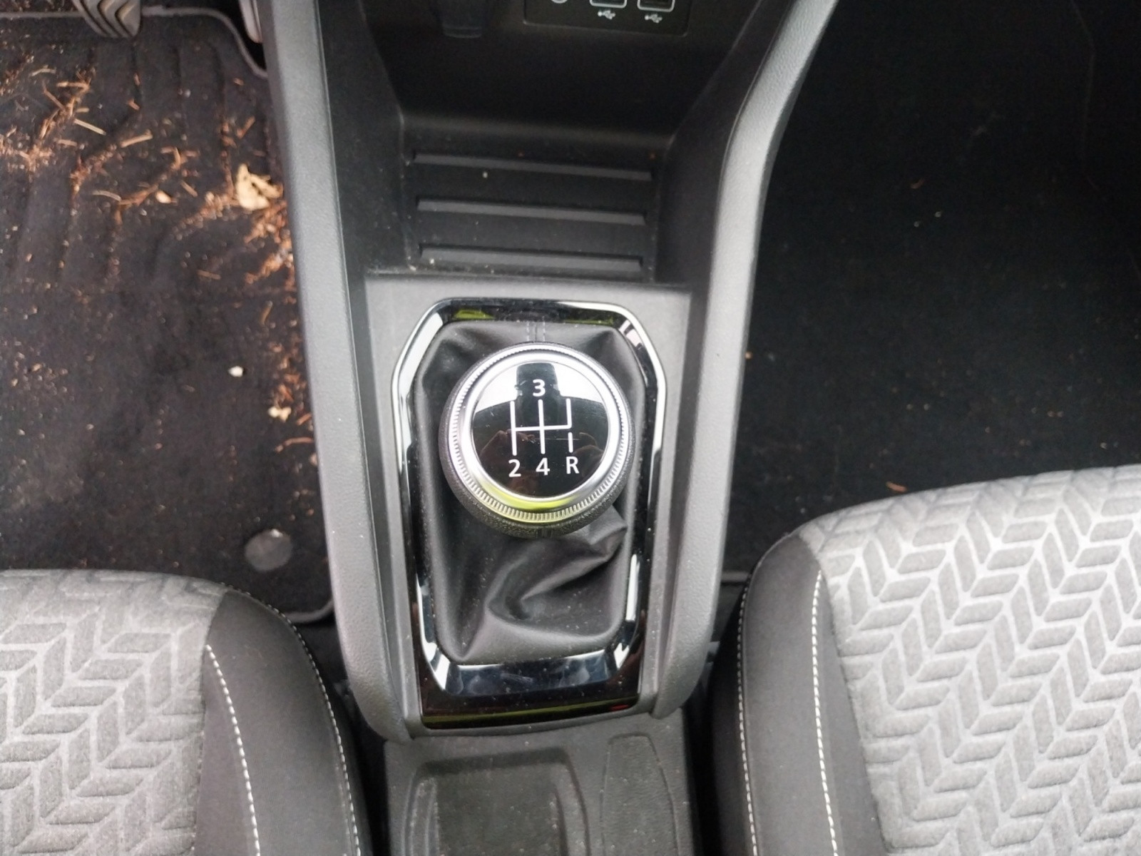 Vente en ligne Renault Clio 5 Clio SCe 65 au prix de 12 890 €