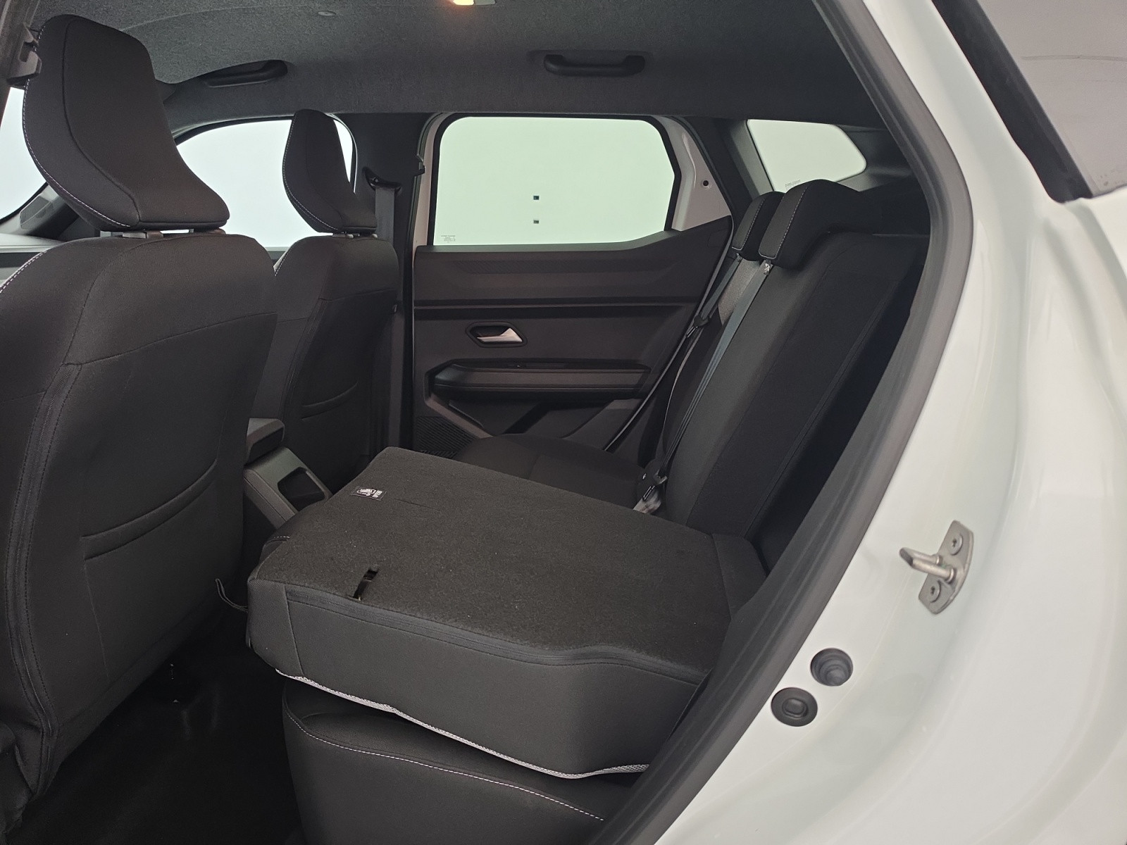 Vente en ligne Dacia Duster  Mild Hybrid 140 au prix de 25 490 €