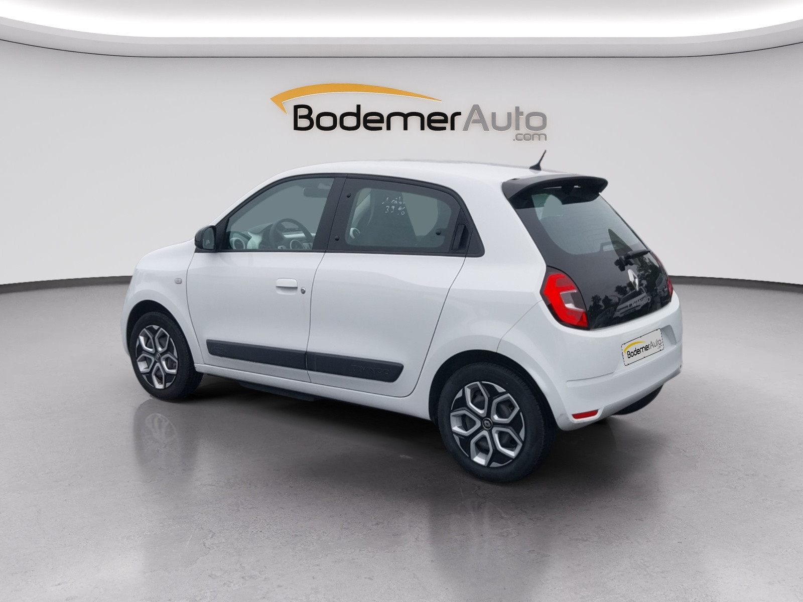 Vente en ligne Renault Twingo Electrique Twingo III E-Tech au prix de 13 890 €