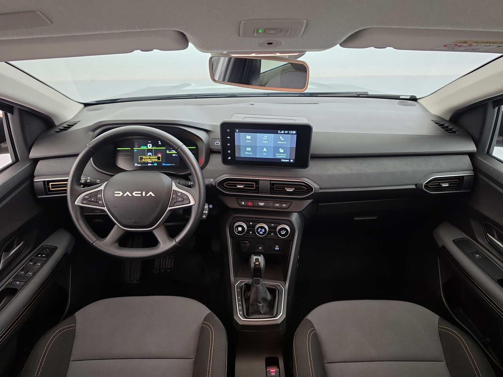 Vente en ligne Dacia Jogger  Hybrid 140 7 places GSR2 au prix de 24 990 €