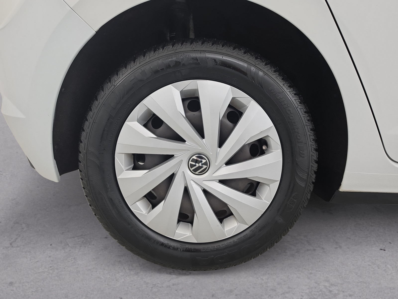 Vente en ligne Volkswagen Polo Polo 1.0 80 S&S BVM5 au prix de 13 490 €