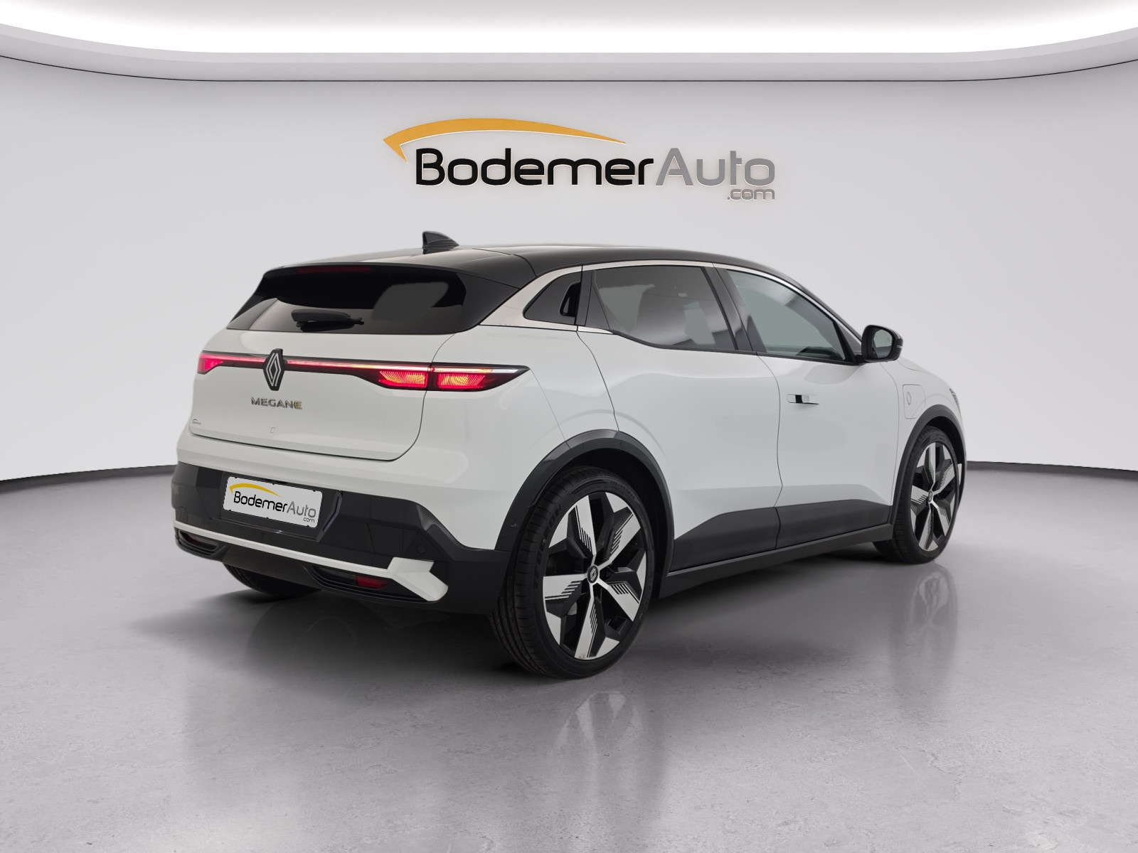 Vente en ligne Renault Megane E-Tech  EV60 220 ch super charge au prix de 23 690 €