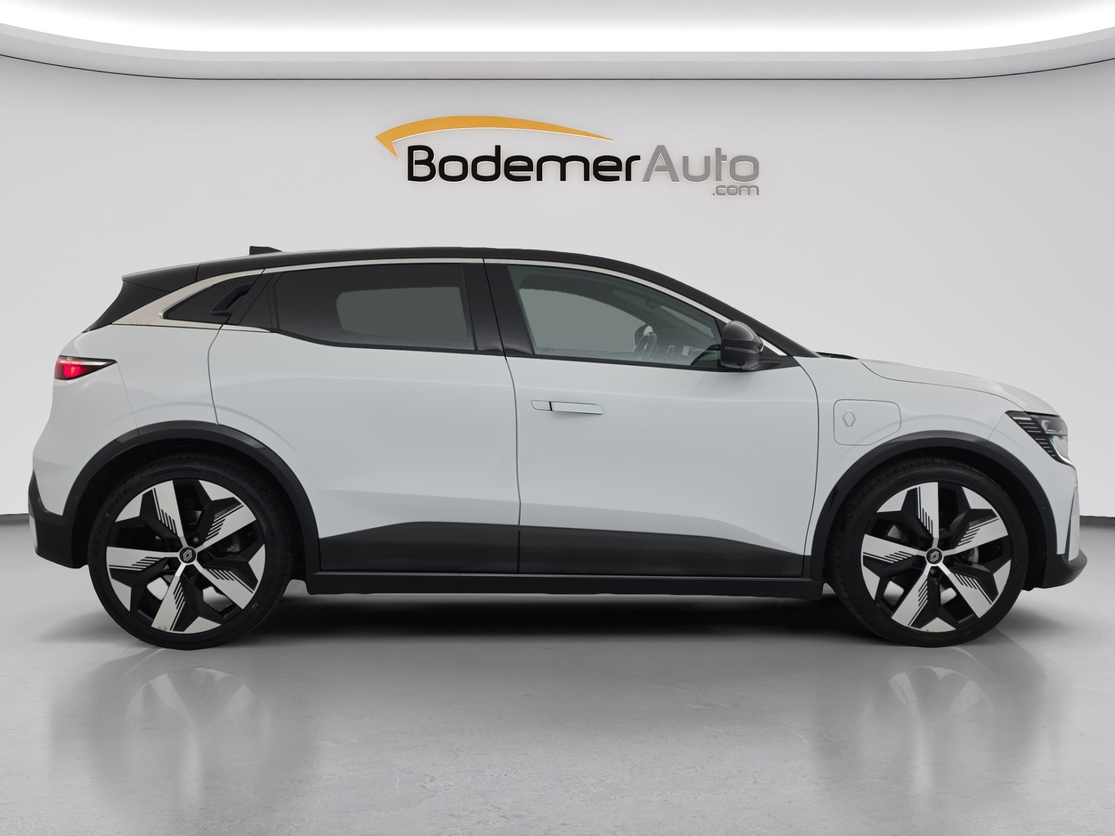 Vente en ligne Renault Megane E-Tech  EV60 220 ch super charge au prix de 23 690 €