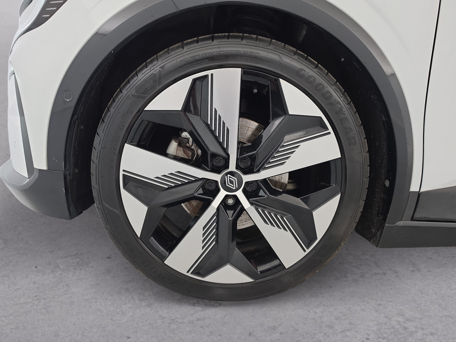 Vente en ligne Renault Megane E-Tech  EV60 220 ch super charge au prix de 23 690 €