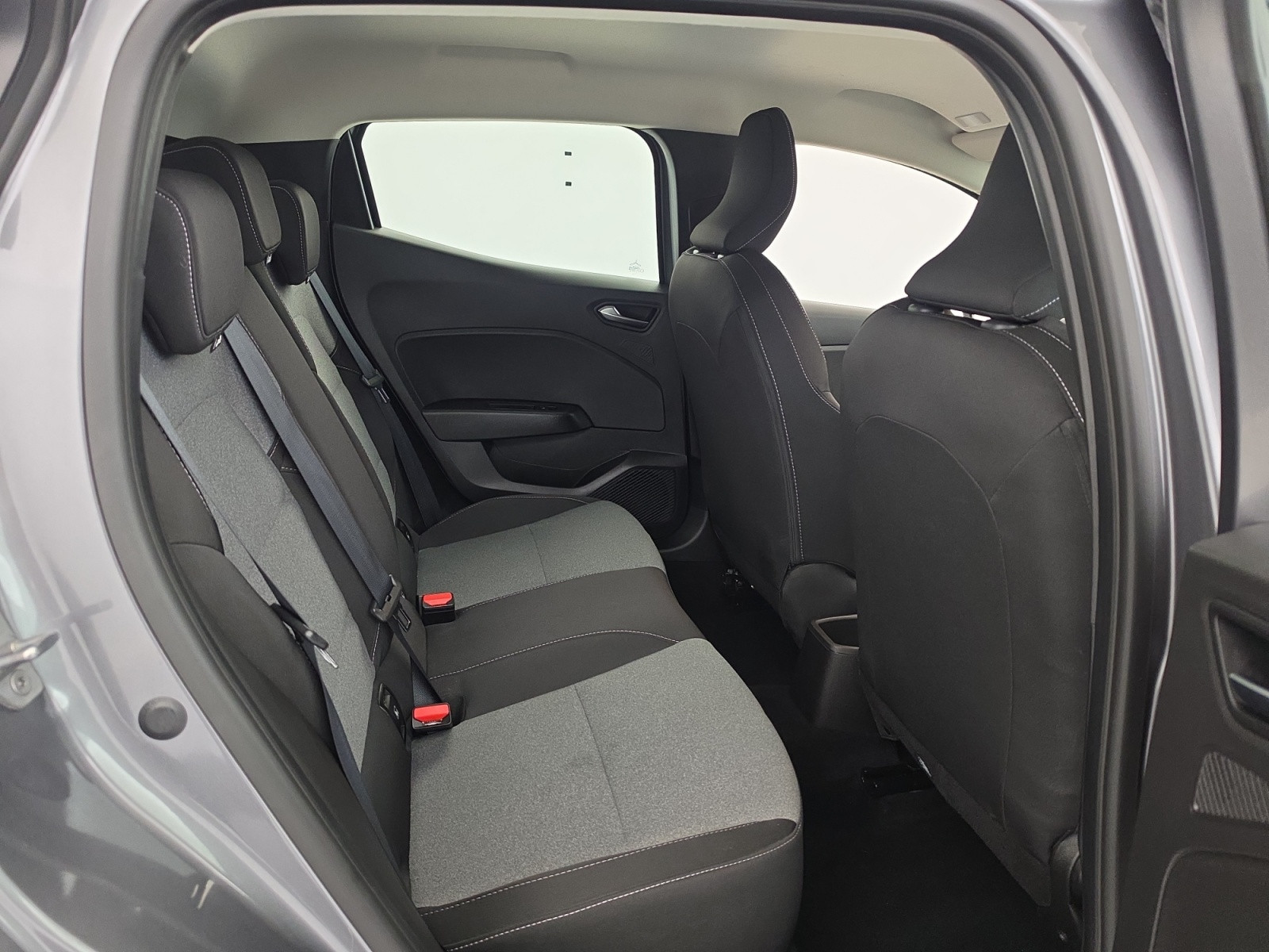 Vente en ligne Renault Clio 5 Clio Blue dCi 100 ch GSR2 au prix de 18 490 €