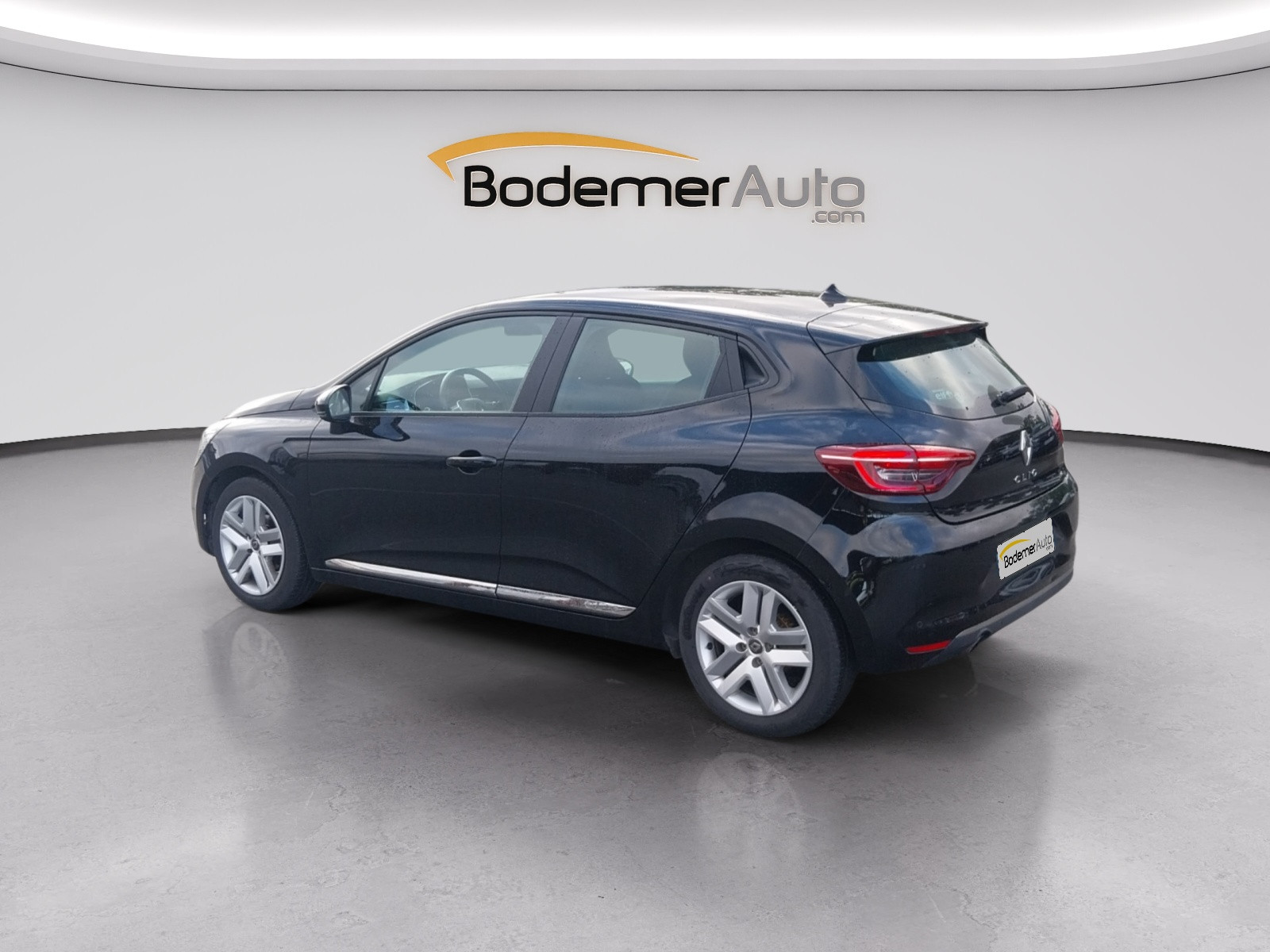 Vente en ligne Renault Clio 5 Clio Blue dCi 85 au prix de 12 590 €