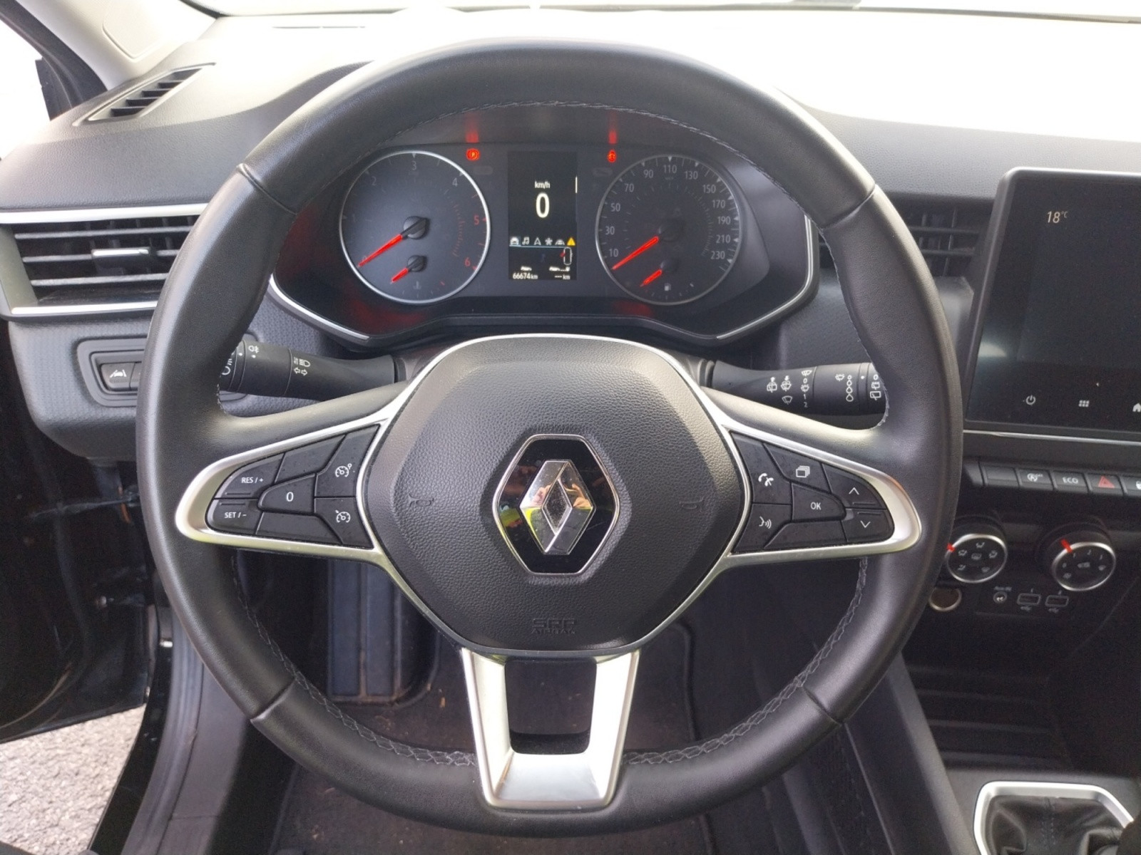 Vente en ligne Renault Clio 5 Clio Blue dCi 85 au prix de 12 590 €