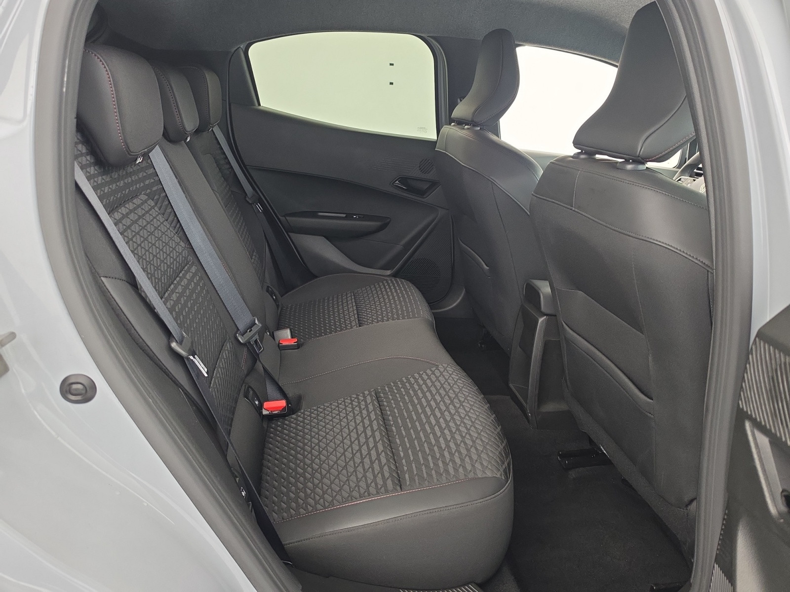 Vente en ligne Renault Clio 6 Clio TCe 115 ch au prix de 21 990 €