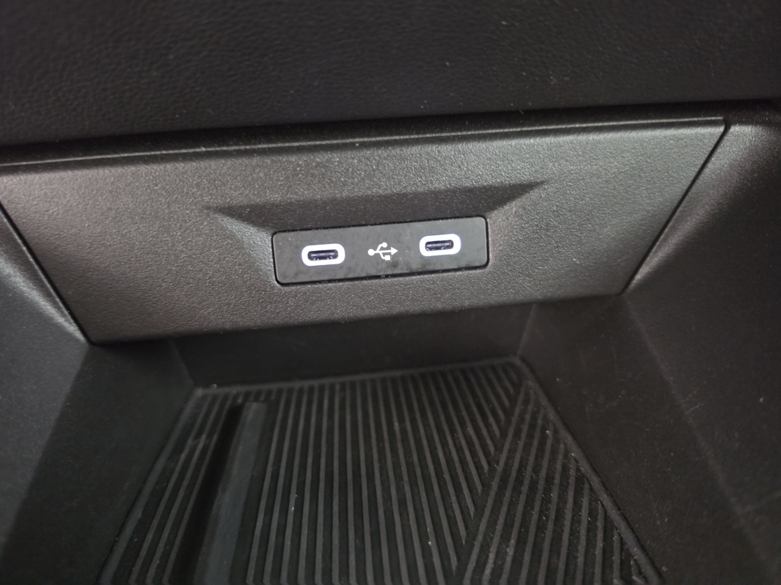 Vente en ligne Renault Clio 6 Clio TCe 115 ch au prix de 21 990 €