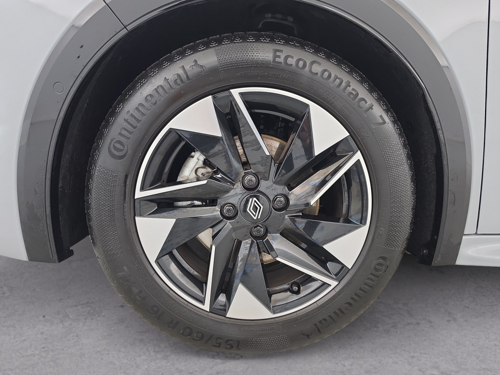 Vente en ligne Renault Clio 6 Clio TCe 115 ch au prix de 21 990 €