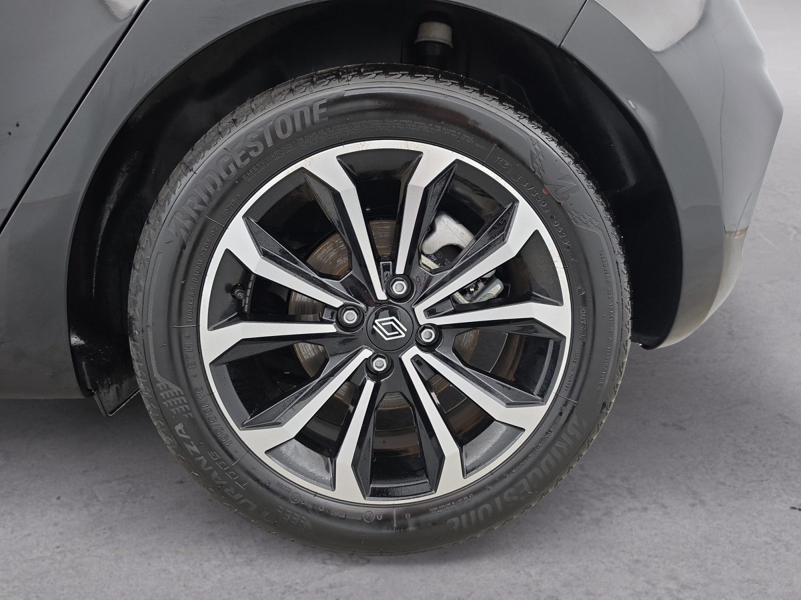 Vente en ligne Renault Clio 5 Clio E-Tech full hybrid 145 ch GSR2 au prix de 20 490 €