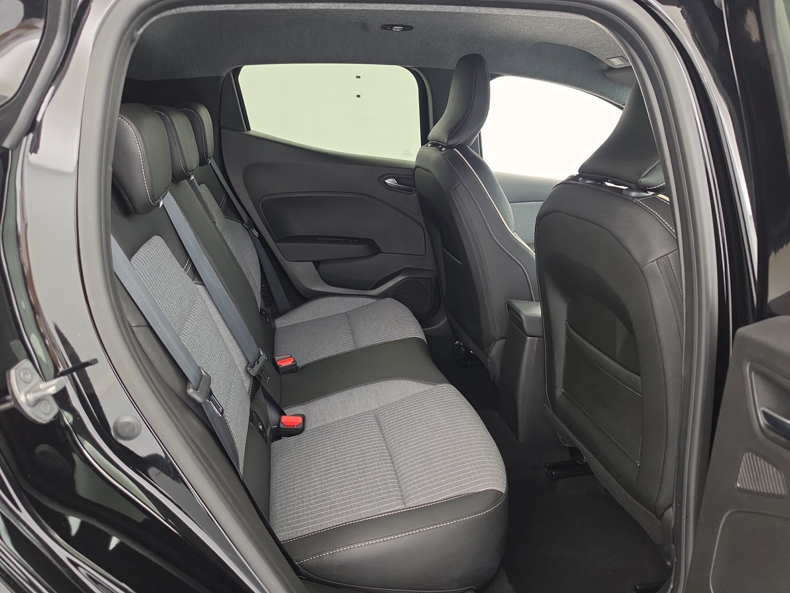 Vente en ligne Renault Clio 5 Clio E-Tech full hybrid 145 ch GSR2 au prix de 20 490 €