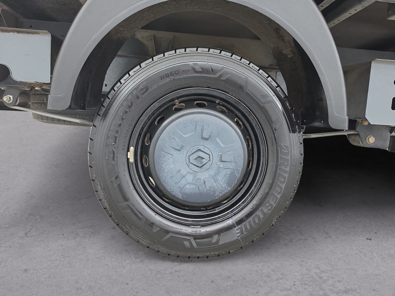 Vente en ligne Renault Master Benne MASTER BS TRAC F3500 L2 DCI 135 au prix de 24 990 €