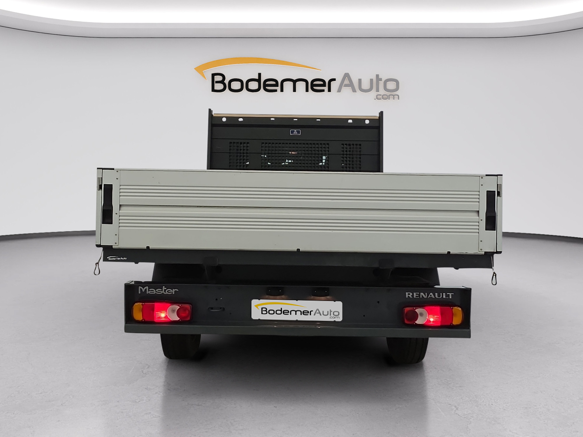 Vente en ligne Renault Master Benne MASTER BS TRAC F3500 L2 DCI 135 au prix de 24 990 €
