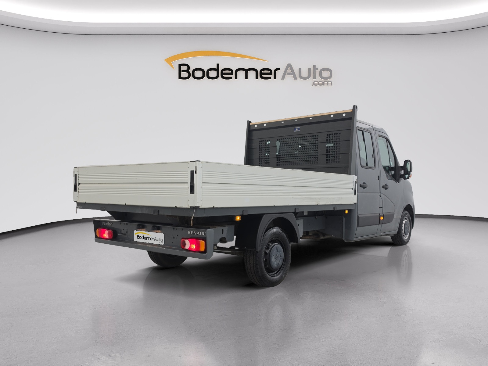 Vente en ligne Renault Master Benne MASTER BS TRAC F3500 L2 DCI 135 au prix de 24 990 €
