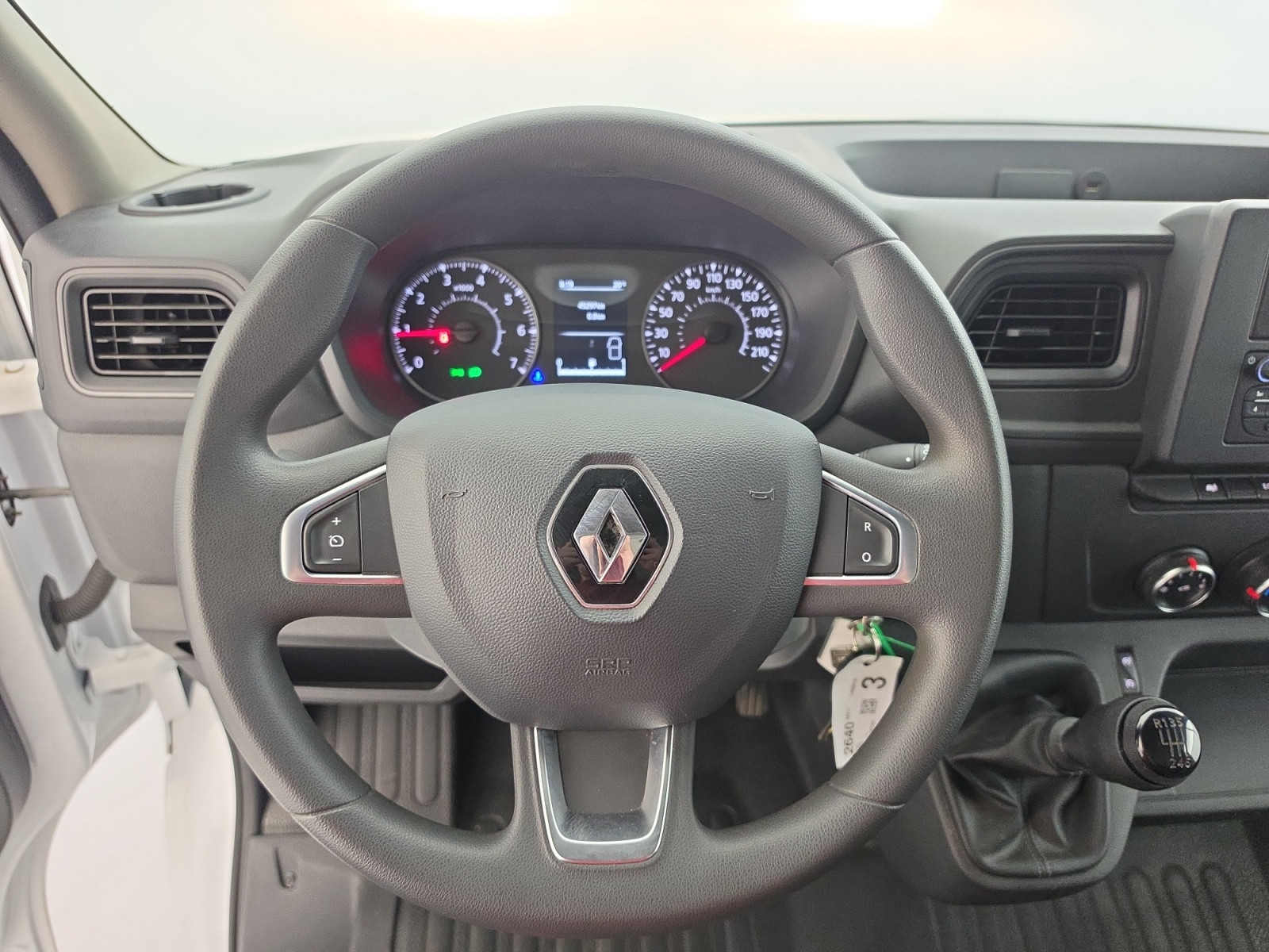Vente en ligne Renault Master Fourgon MASTER FGN TRAC F3500 L3H3 BLUE DCI 135 au prix de 22 990 €