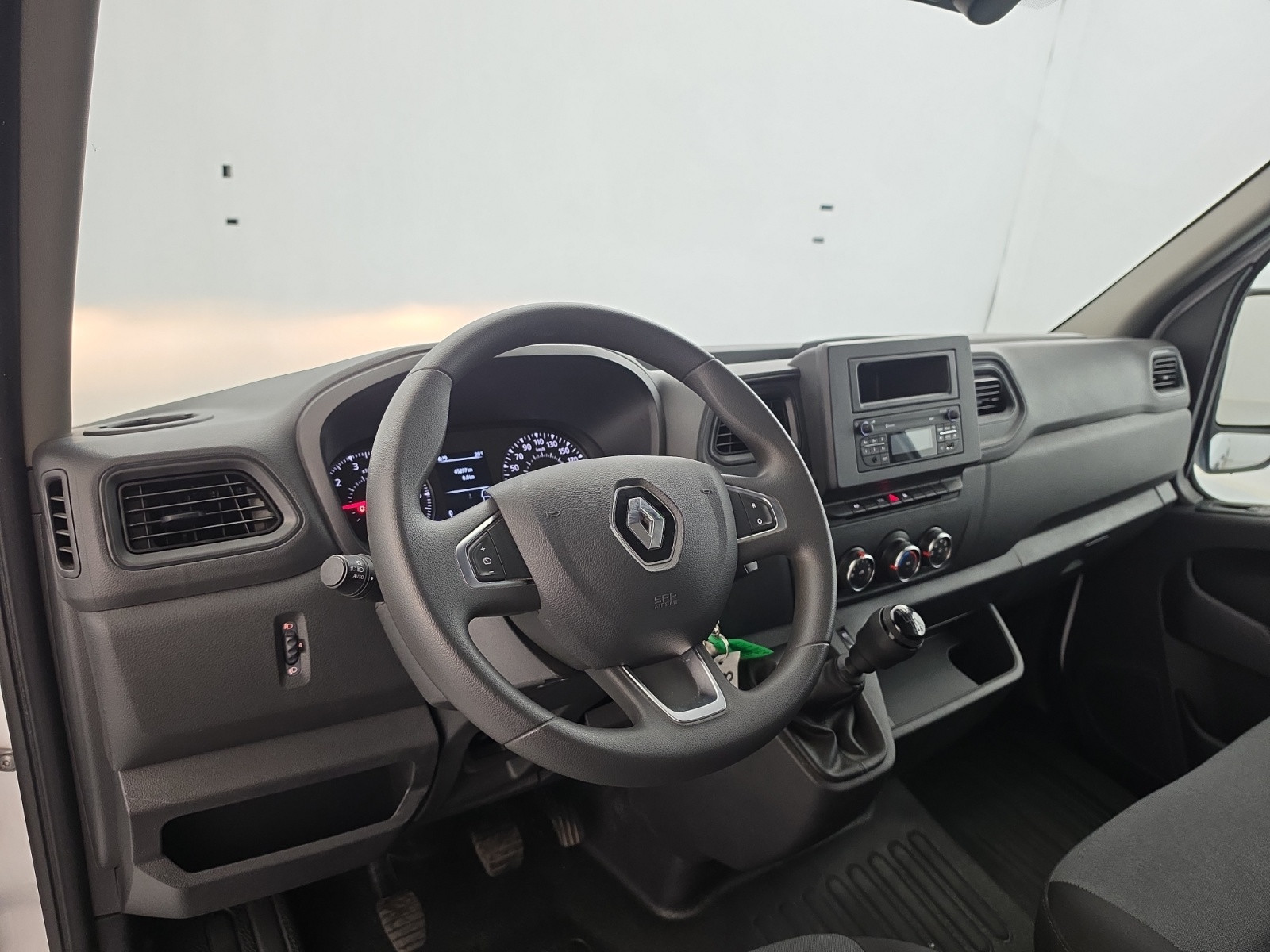 Vente en ligne Renault Master Fourgon MASTER FGN TRAC F3500 L3H3 BLUE DCI 135 au prix de 22 990 €