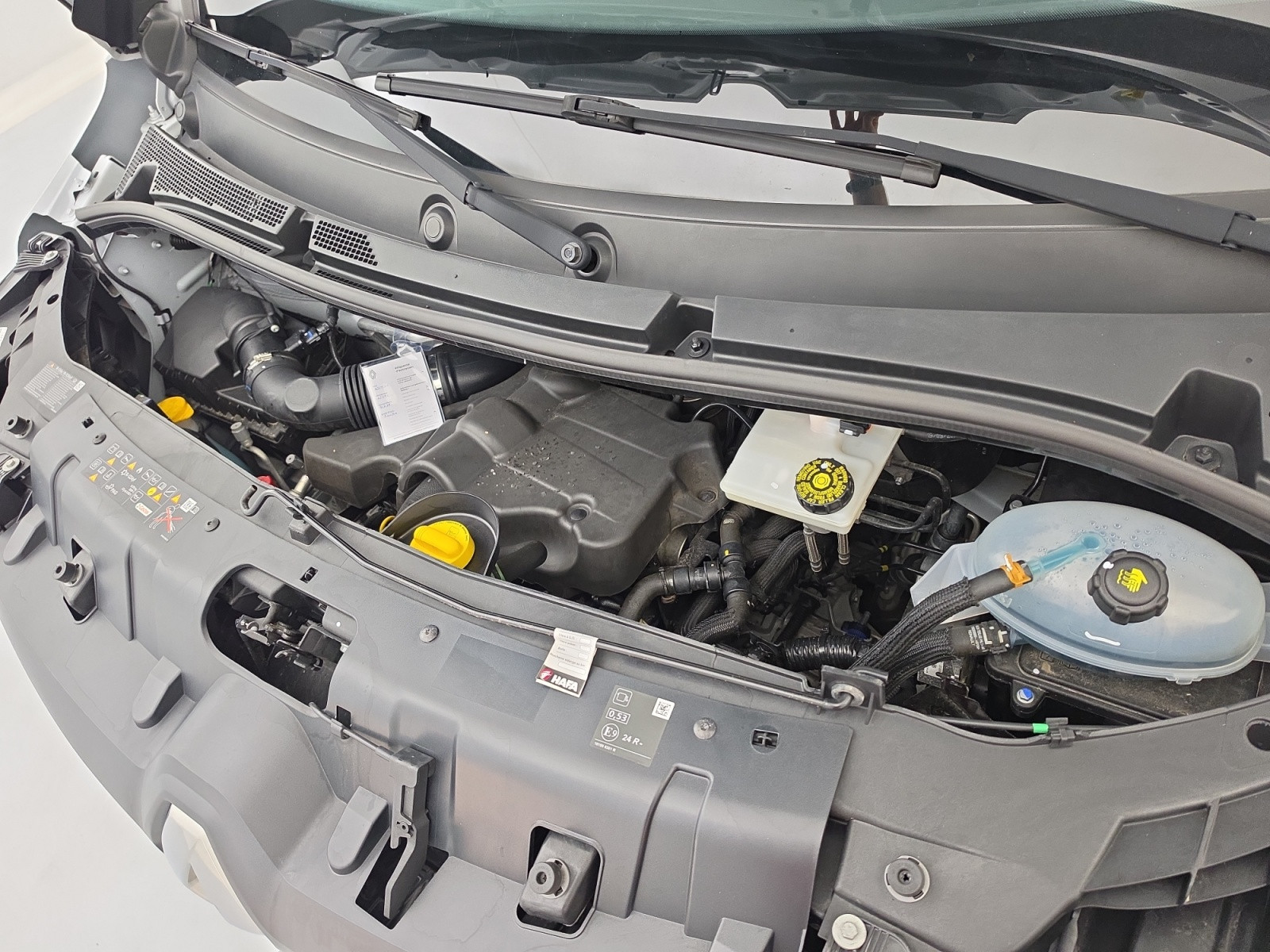 Vente en ligne Renault Master Fourgon MASTER FGN TRAC F3500 L3H3 BLUE DCI 135 au prix de 22 990 €