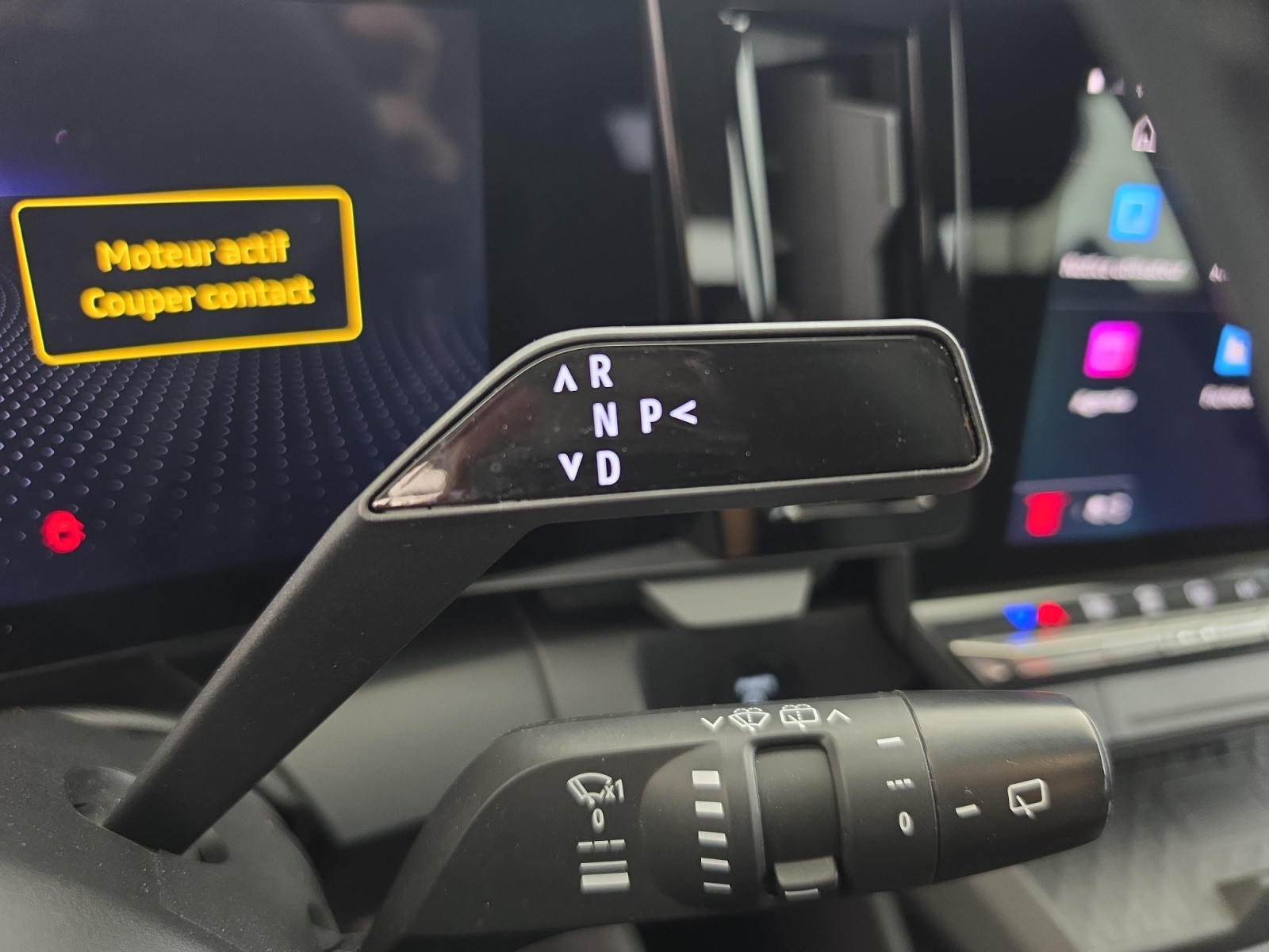 Vente en ligne Renault Megane E-Tech  EV60 220 ch super charge au prix de 23 490 €