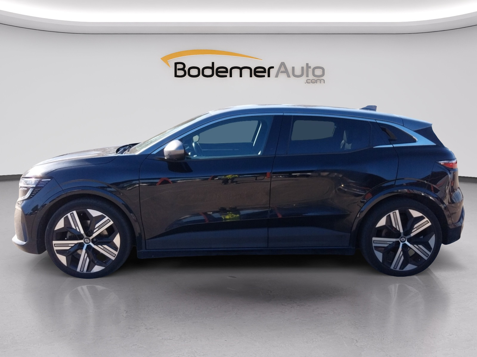 Vente en ligne Renault Megane E-Tech  EV60 220 ch super charge au prix de 23 790 €