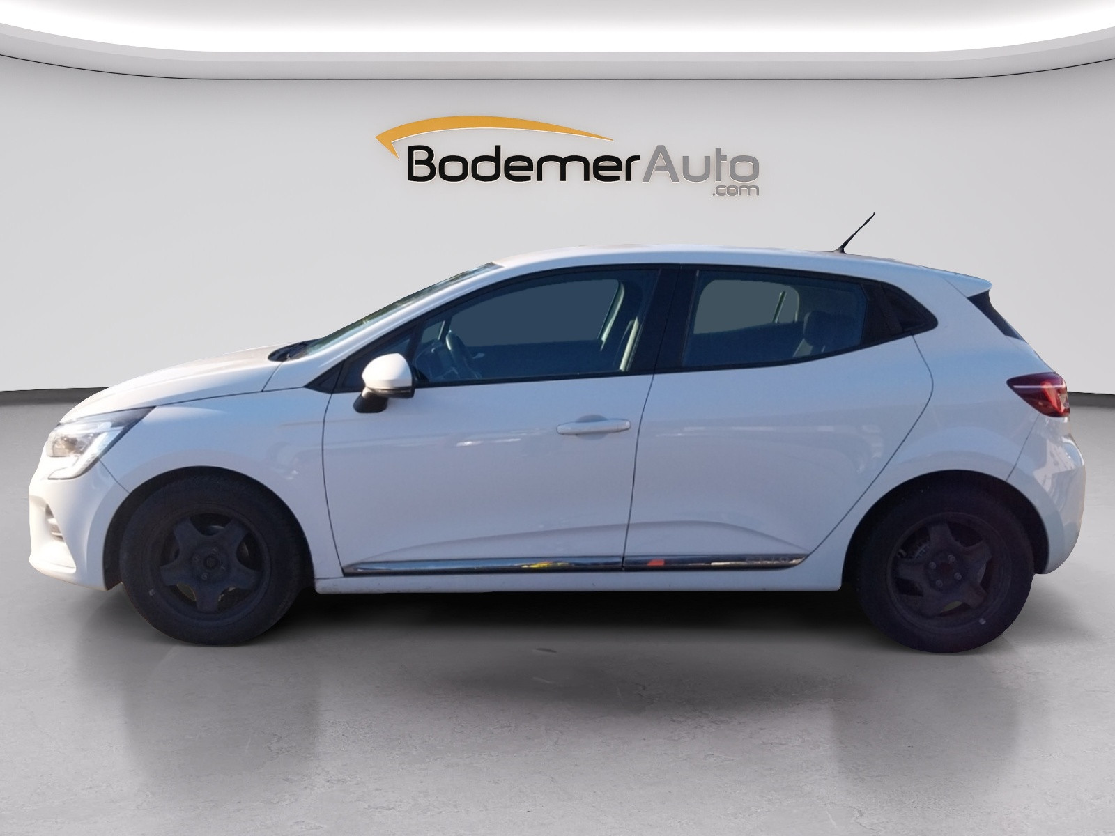 Vente en ligne Renault Clio 5 Clio TCe 90 - 21 au prix de 12 490 €
