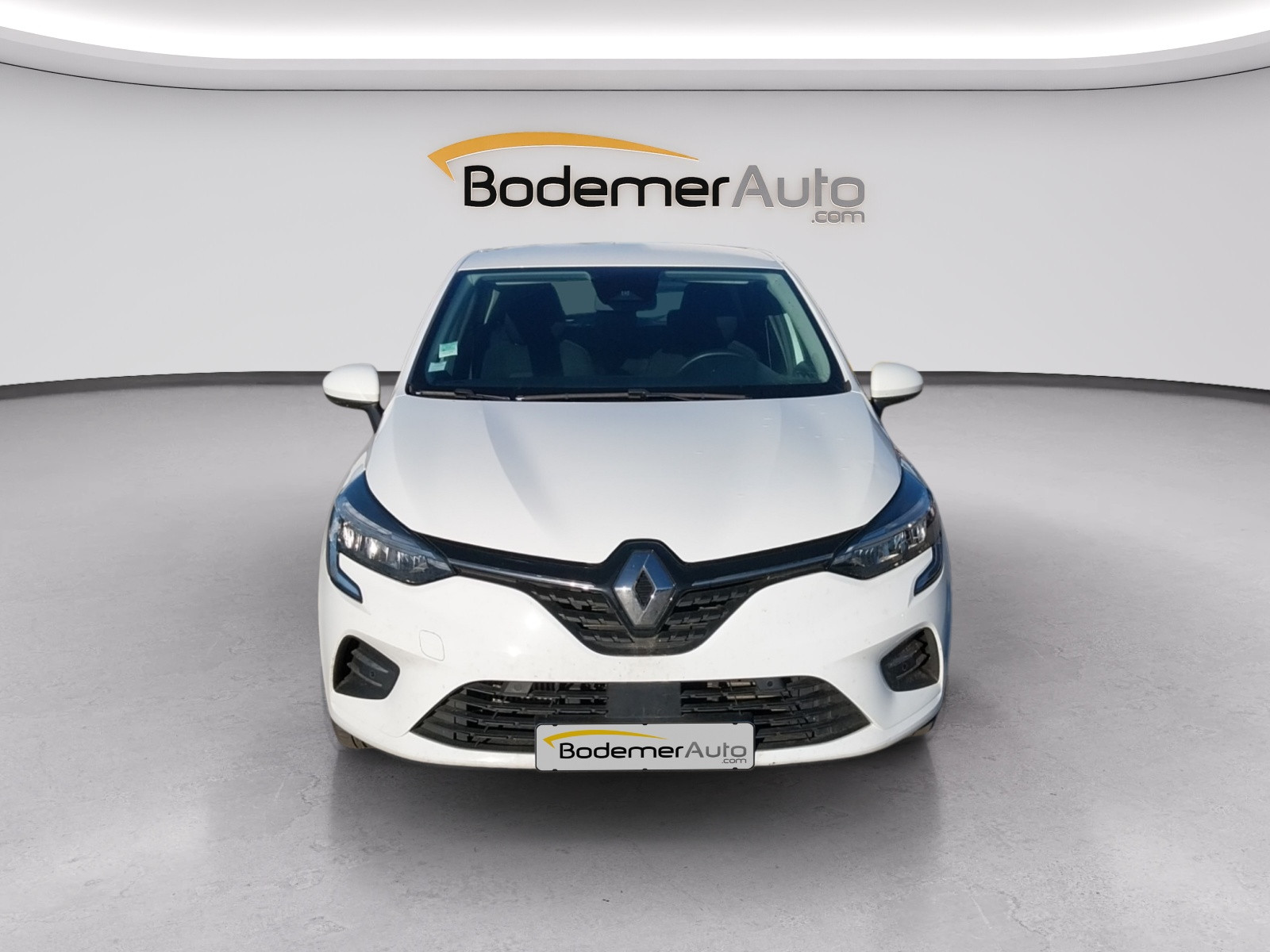Vente en ligne Renault Clio 5 Clio TCe 90 - 21 au prix de 12 490 €