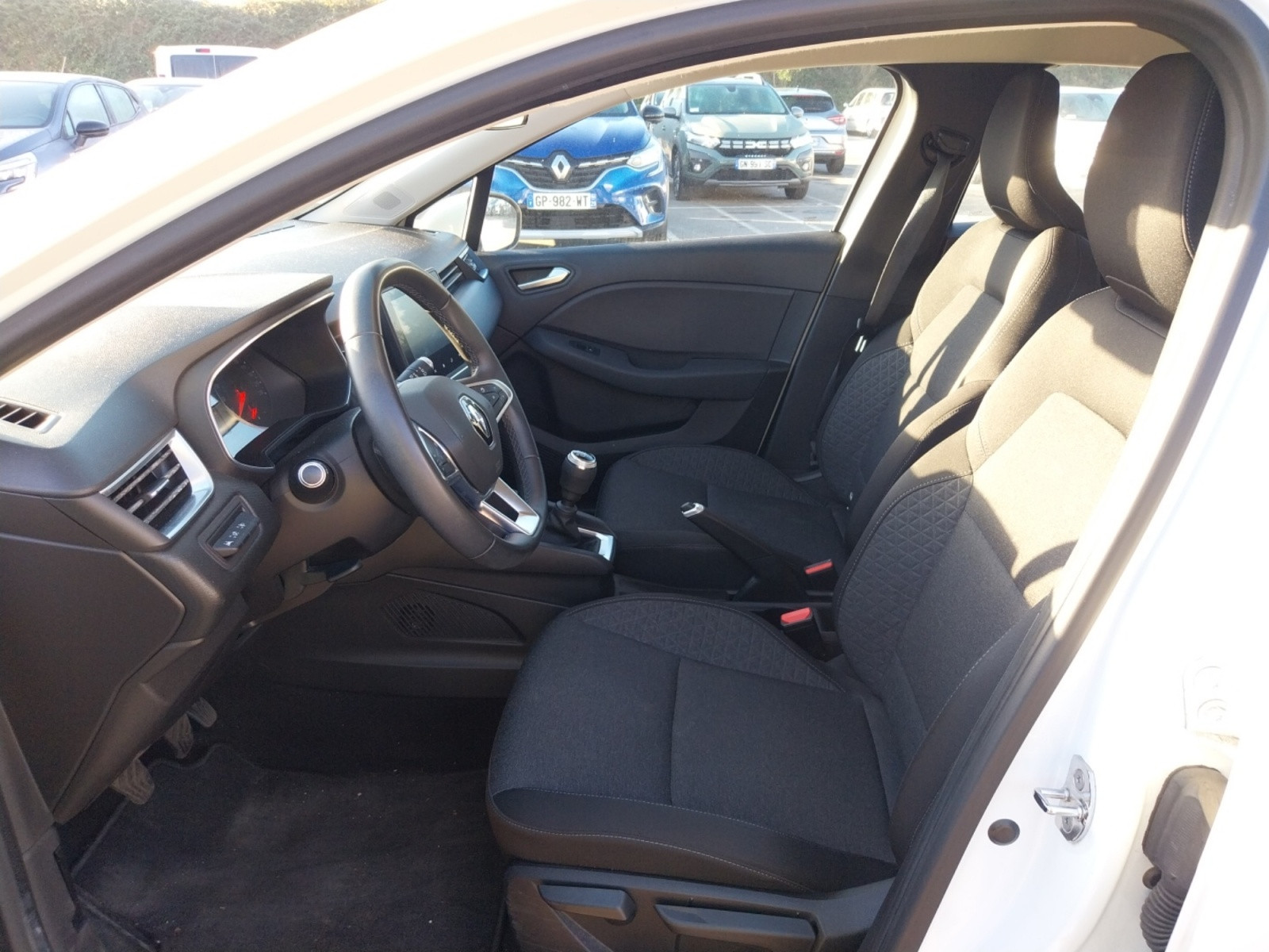 Vente en ligne Renault Clio 5 Clio TCe 90 - 21 au prix de 12 490 €