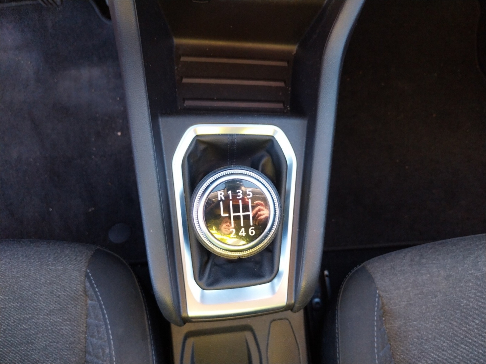 Vente en ligne Renault Clio 5 Clio TCe 90 - 21 au prix de 12 490 €