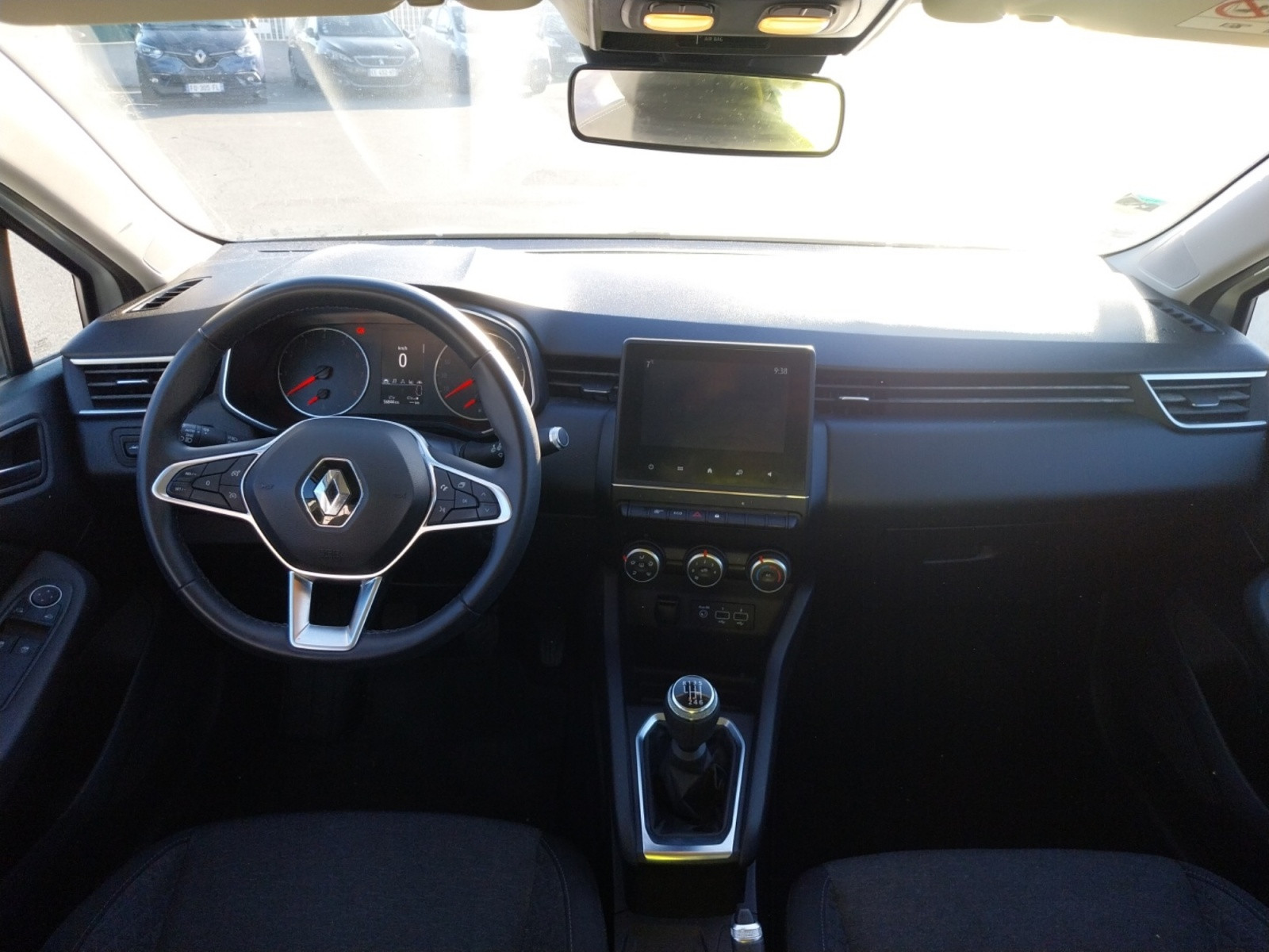 Vente en ligne Renault Clio 5 Clio TCe 90 - 21 au prix de 12 490 €