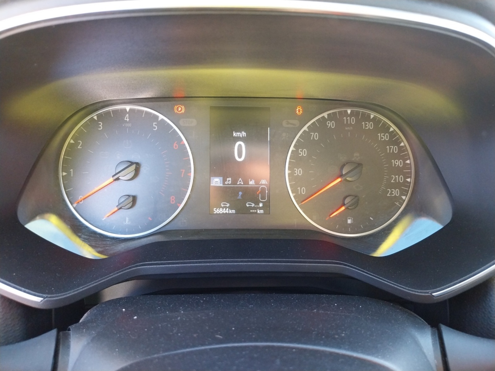 Vente en ligne Renault Clio 5 Clio TCe 90 - 21 au prix de 12 490 €