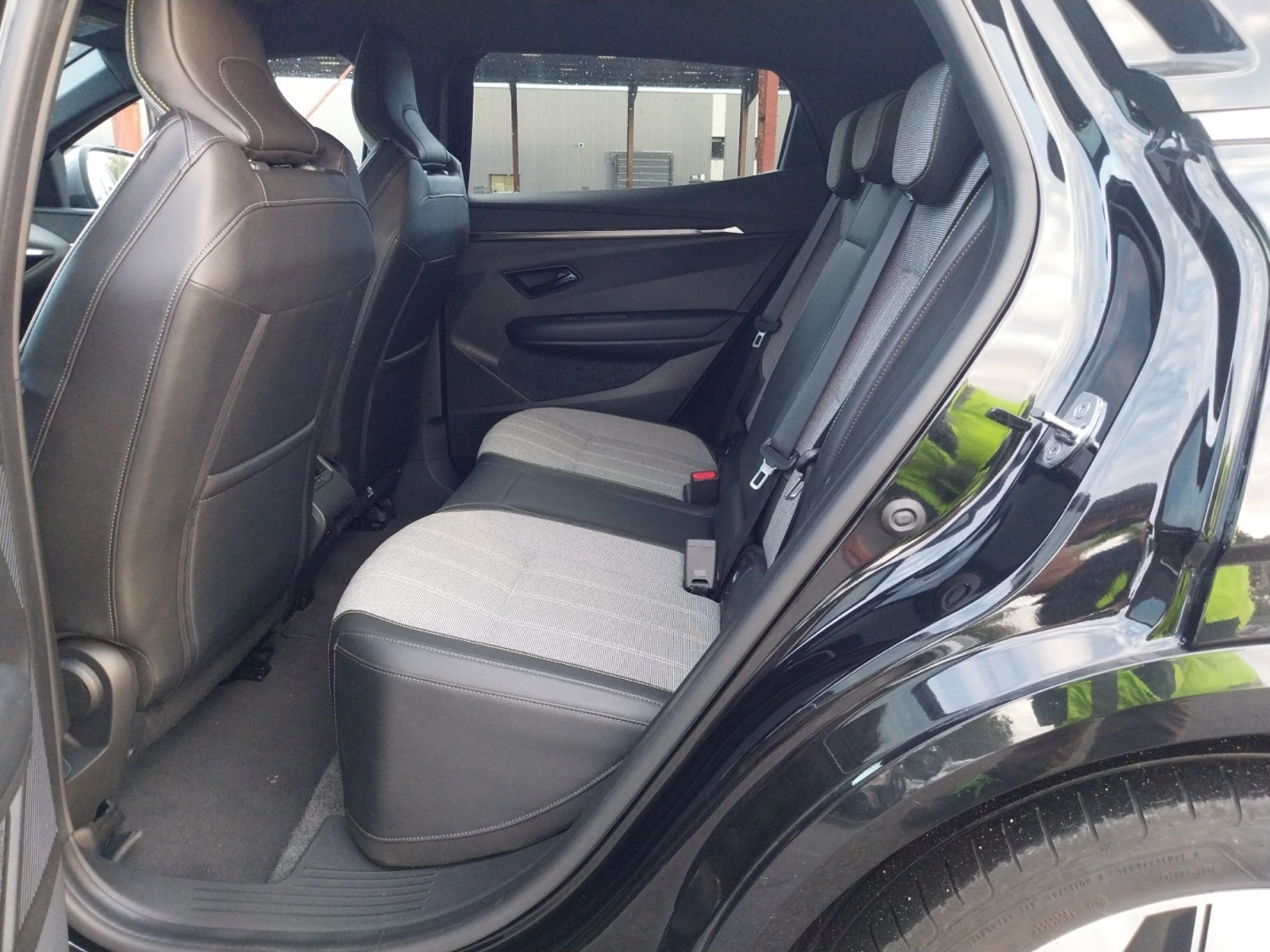 Vente en ligne Renault Megane E-Tech  EV60 220 ch super charge au prix de 25 790 €