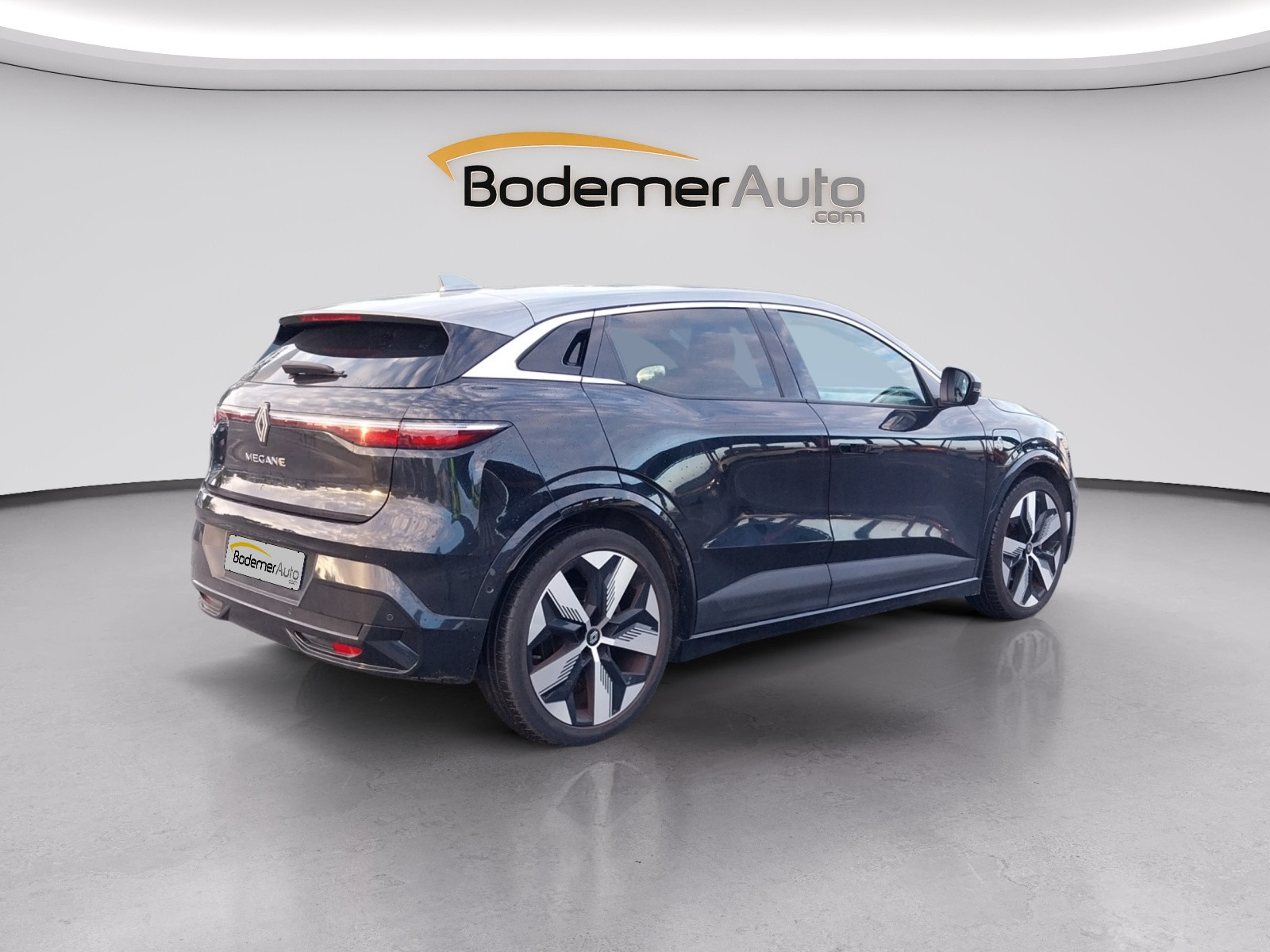 Vente en ligne Renault Megane E-Tech  EV60 220 ch super charge au prix de 25 790 €