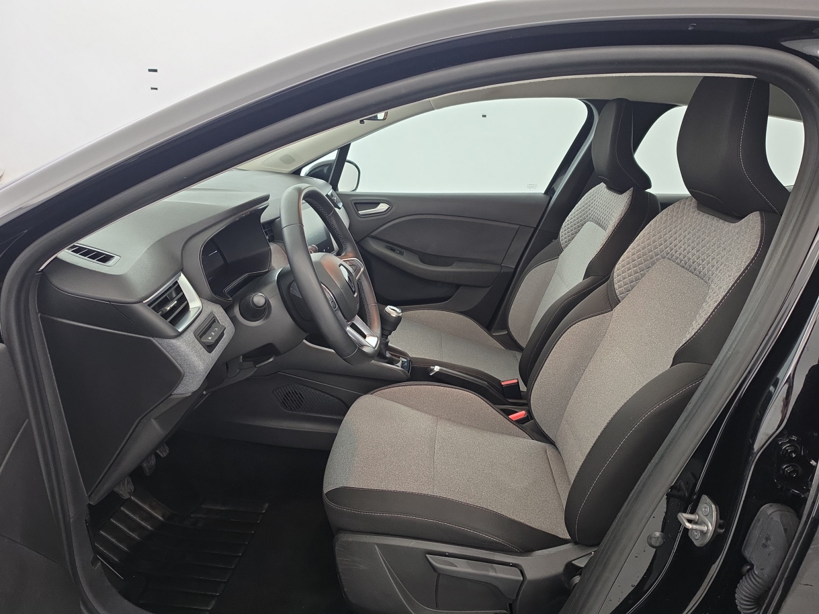 Vente en ligne Renault Clio 5 Clio TCe 90 au prix de 14 890 €