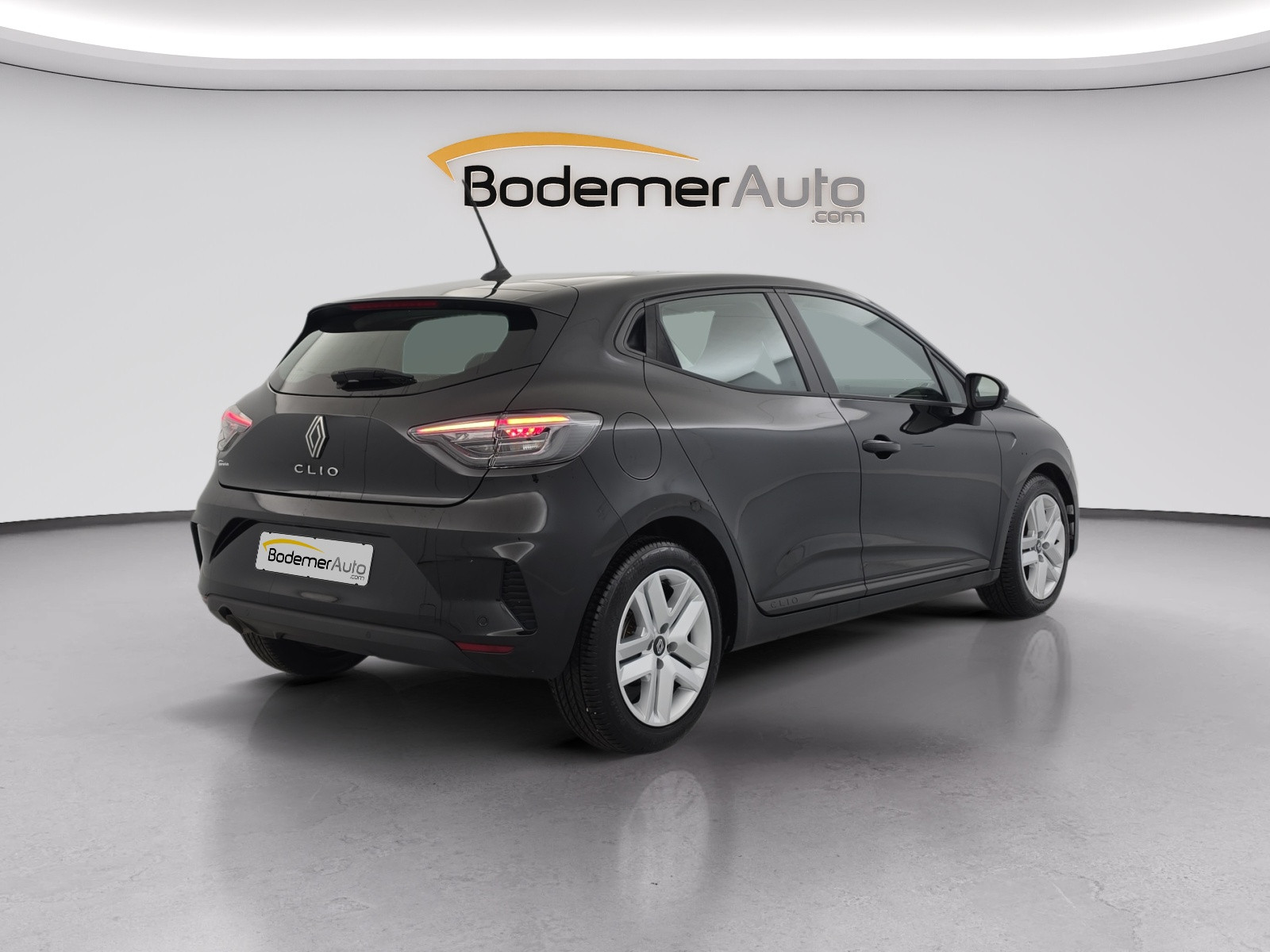 Vente en ligne Renault Clio 5 Clio TCe 90 au prix de 14 890 €
