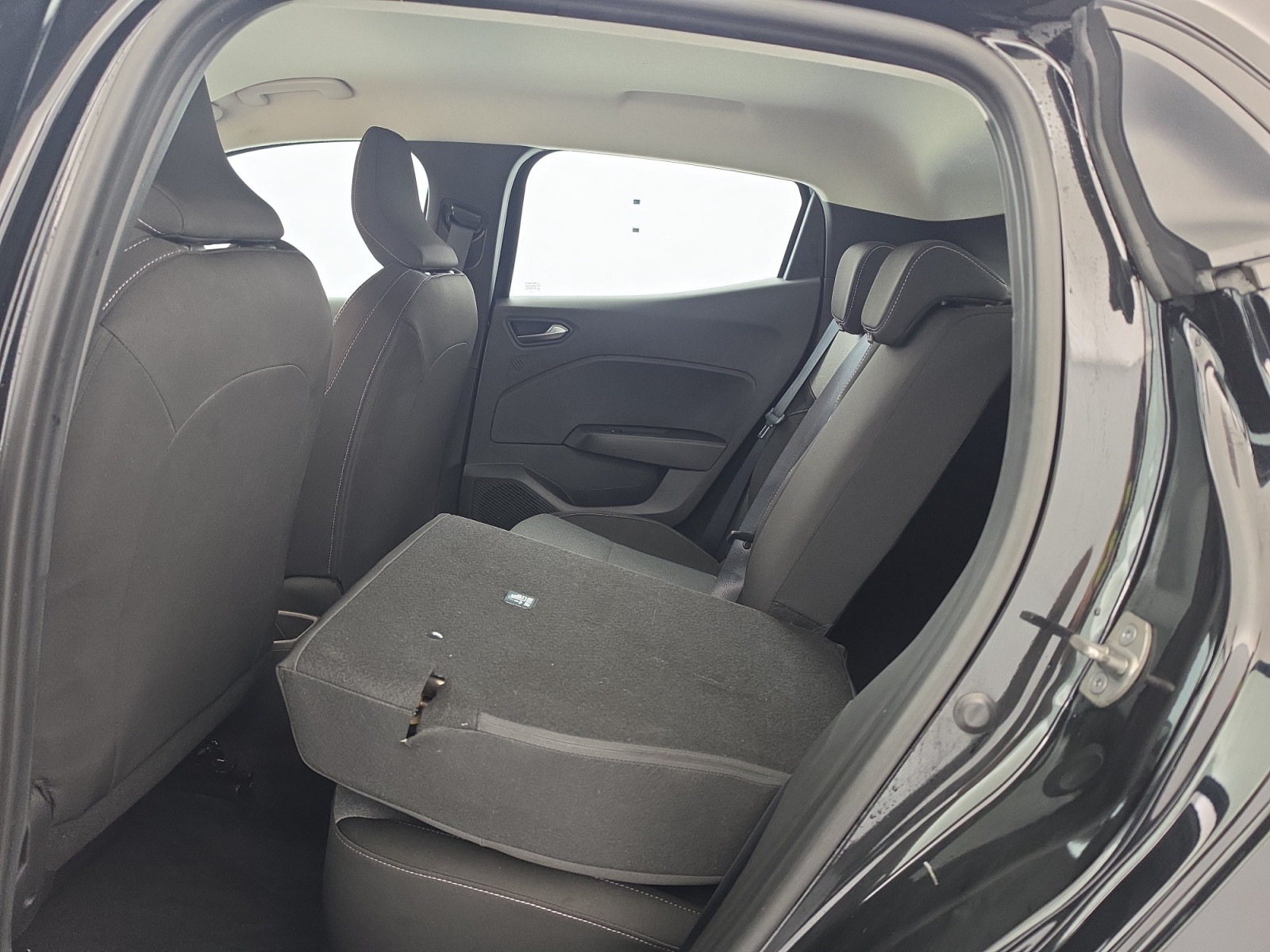 Vente en ligne Renault Clio 5 Clio TCe 90 au prix de 14 890 €