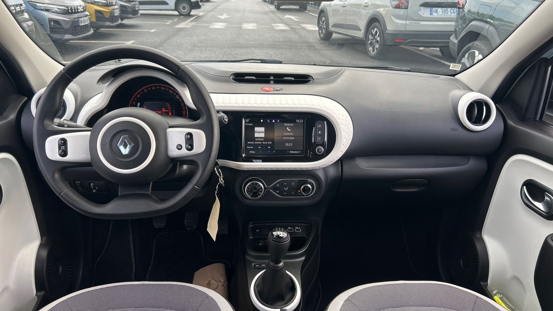 Vente en ligne Renault Twingo 3  SCe 65 au prix de 12 904 €